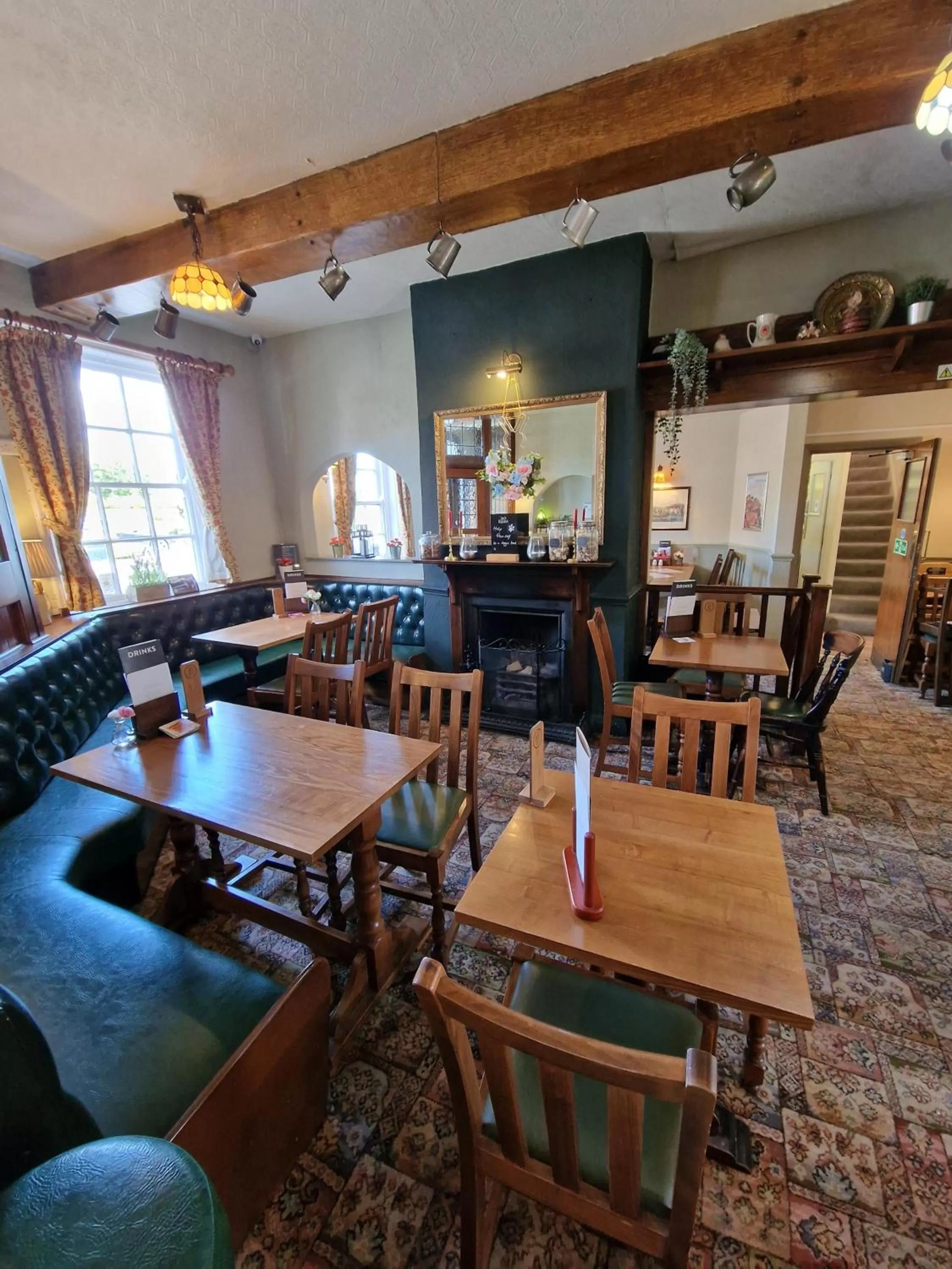 Dining area in The Foresters Arms