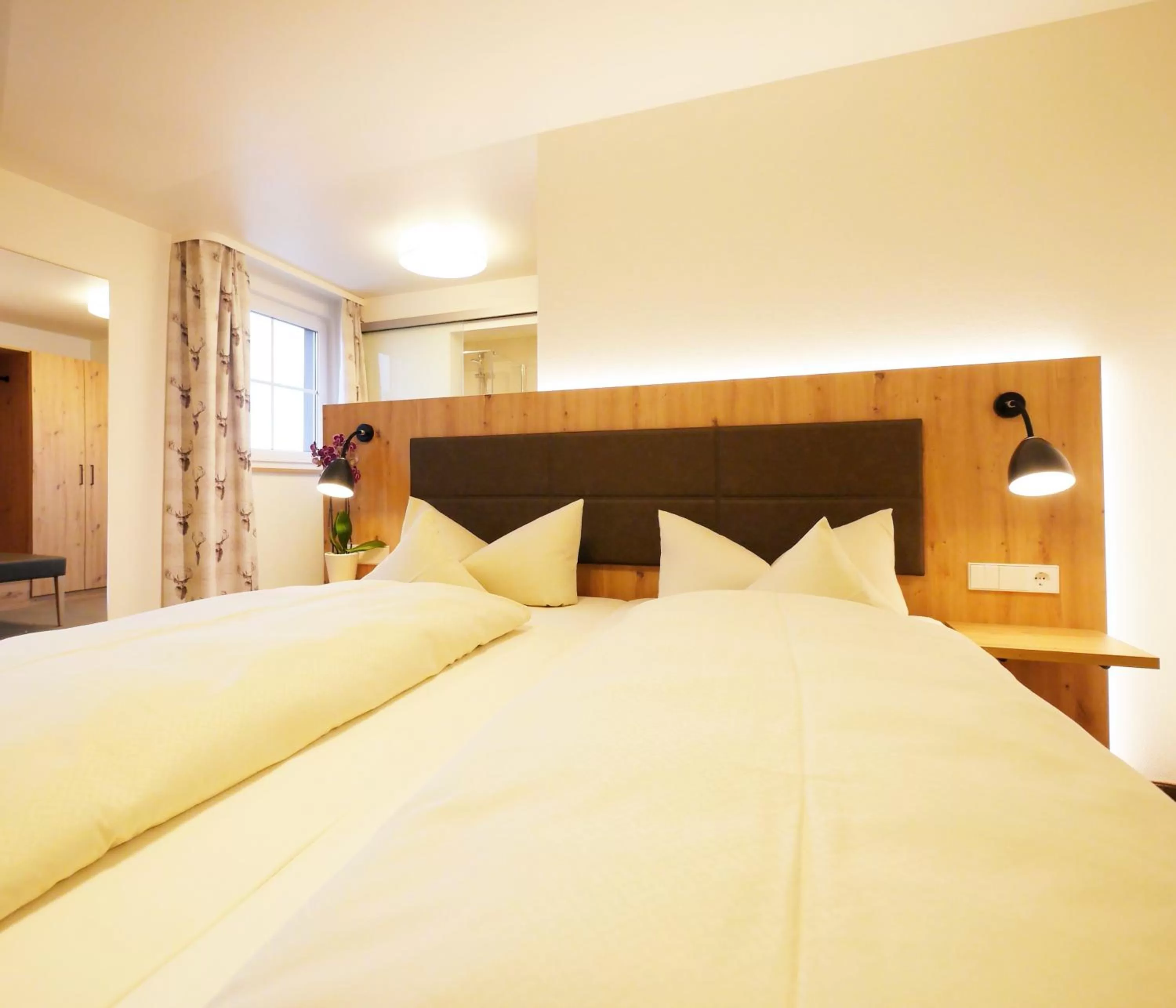 Bed in Berghotel Zollersteighof