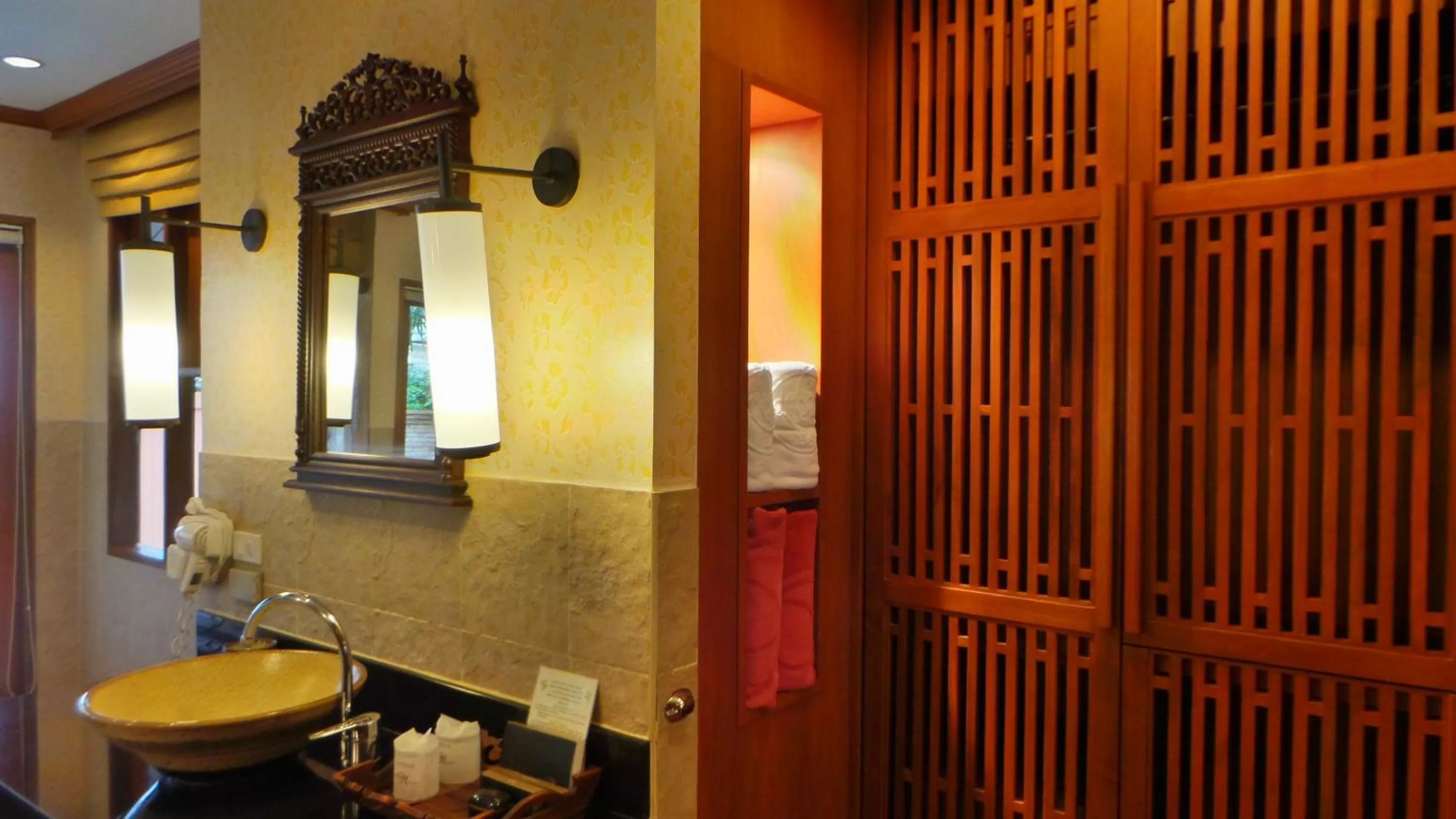 Mukdara Beach Villa & Spa Resort