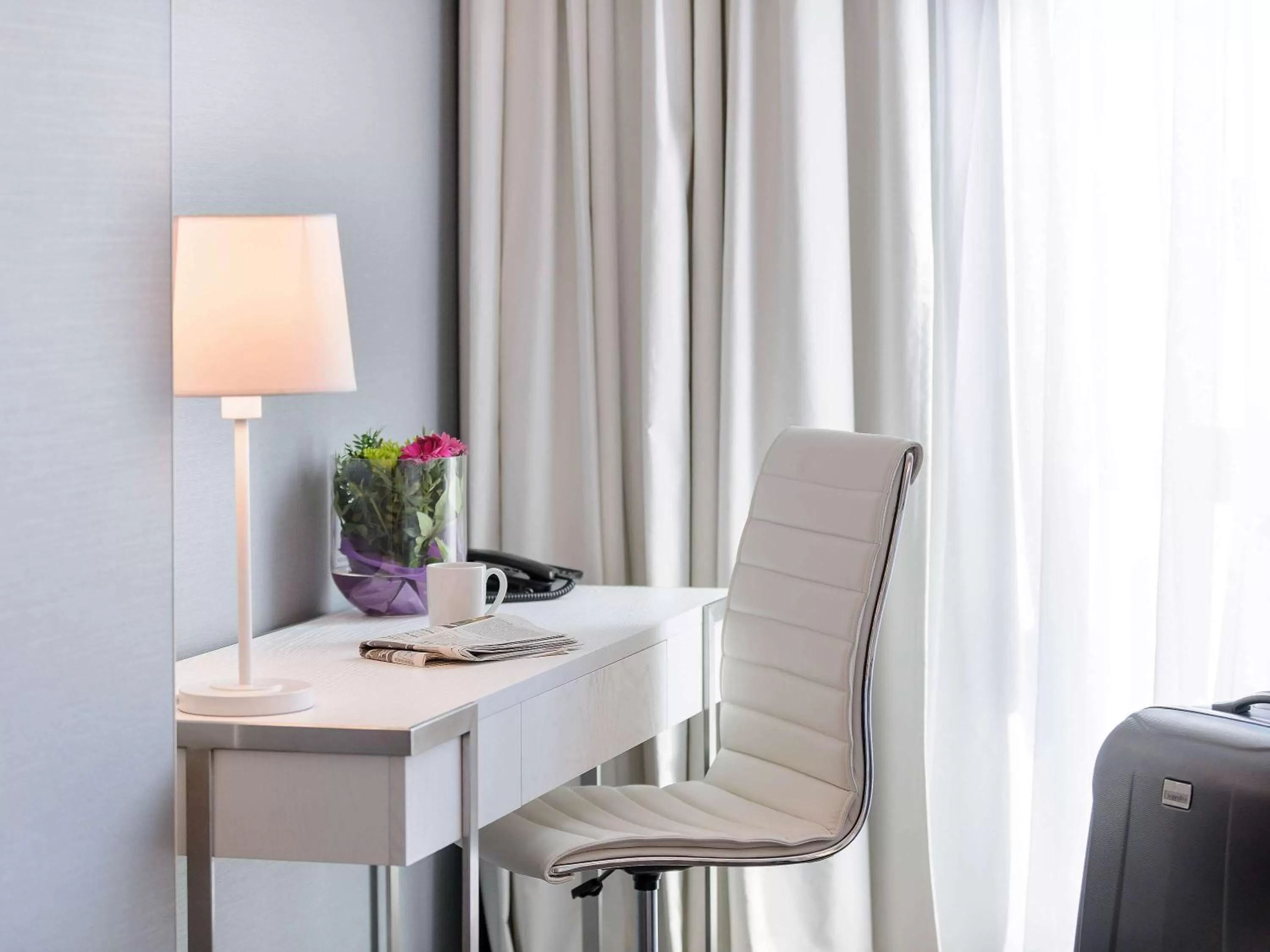 Photo of the whole room in Mercure Hotel Raphael Wien