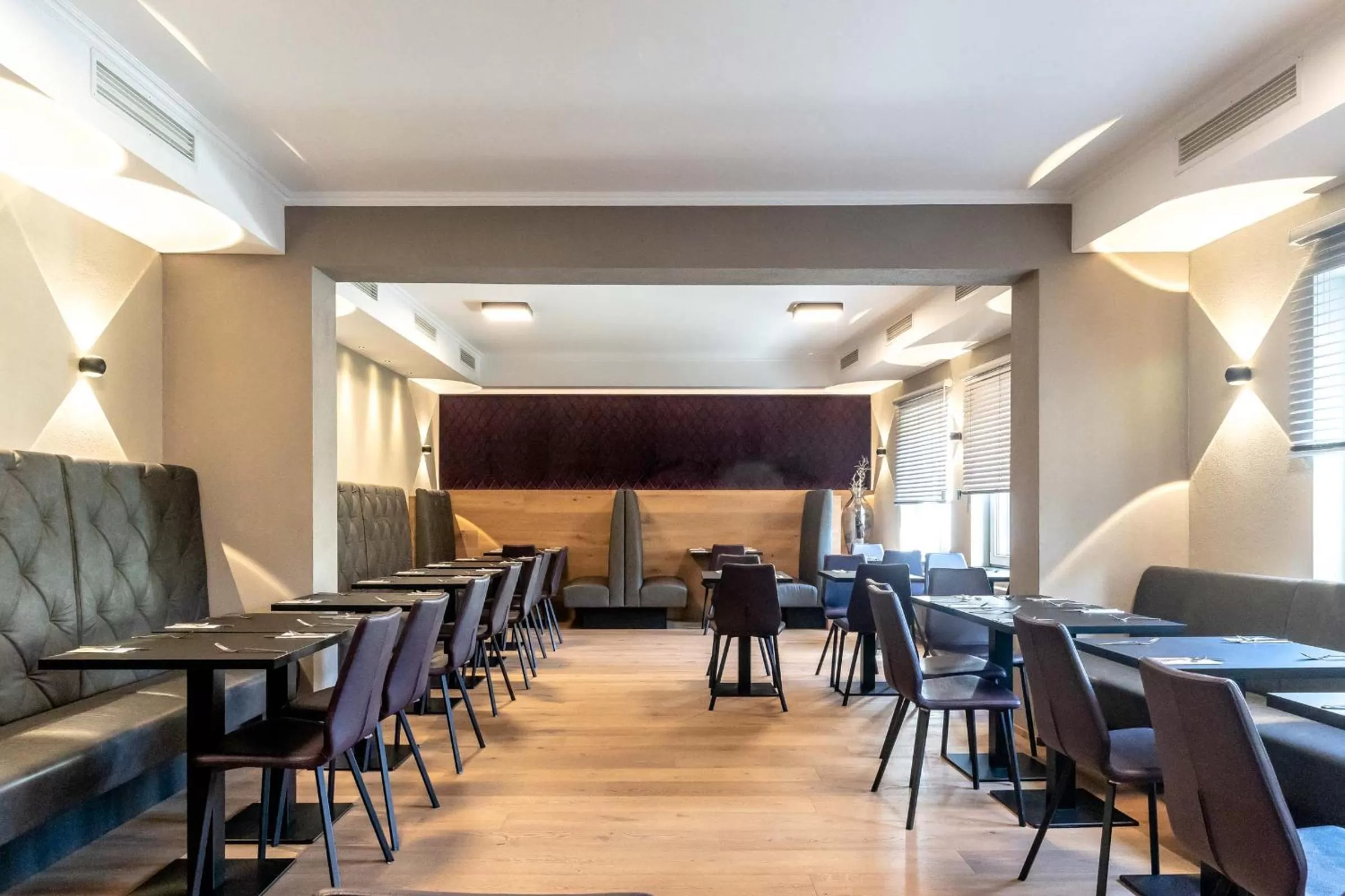 Restaurant/places to eat in Altstadthotel