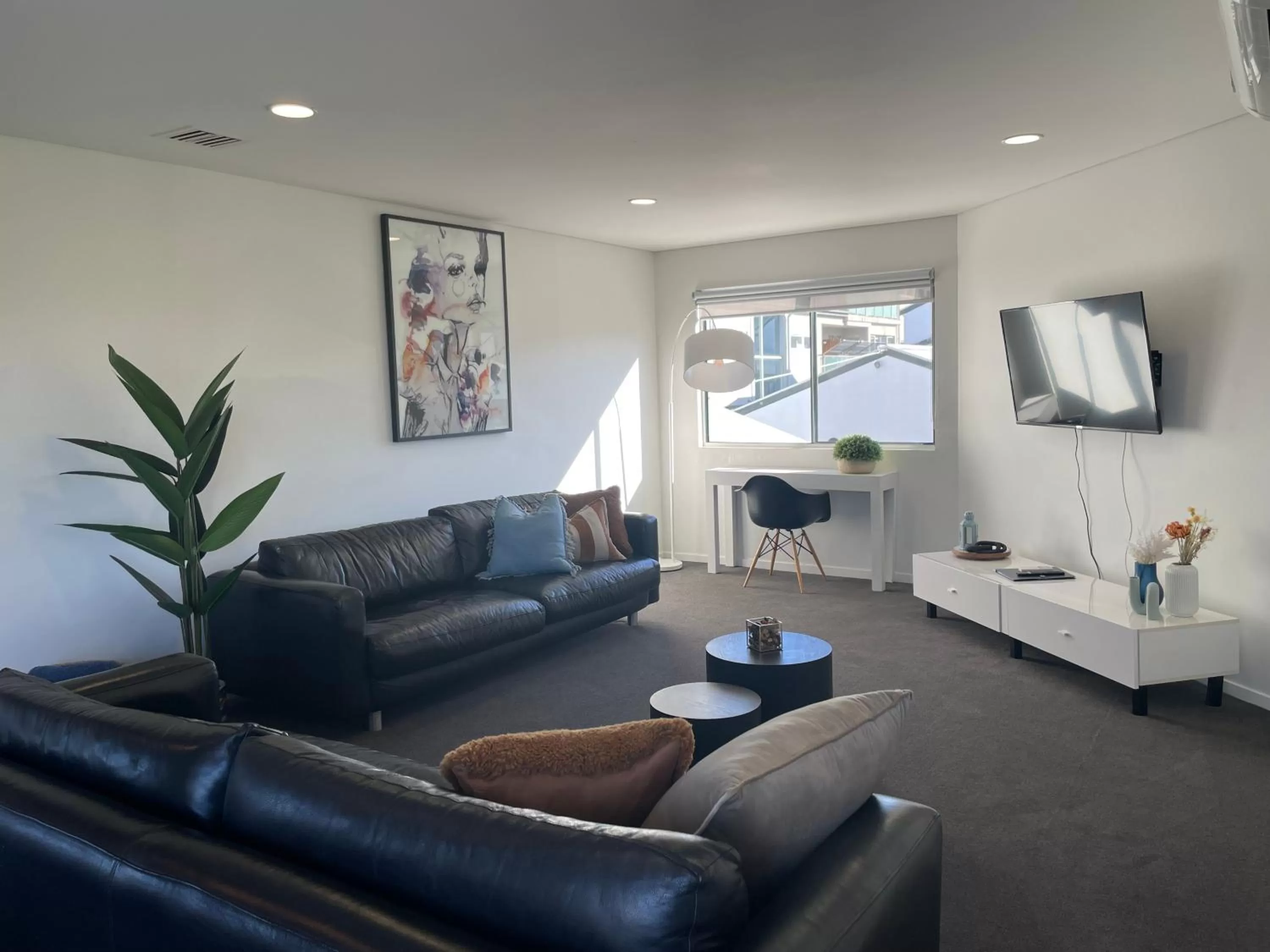 Communal lounge/ TV room in Coastal Motel