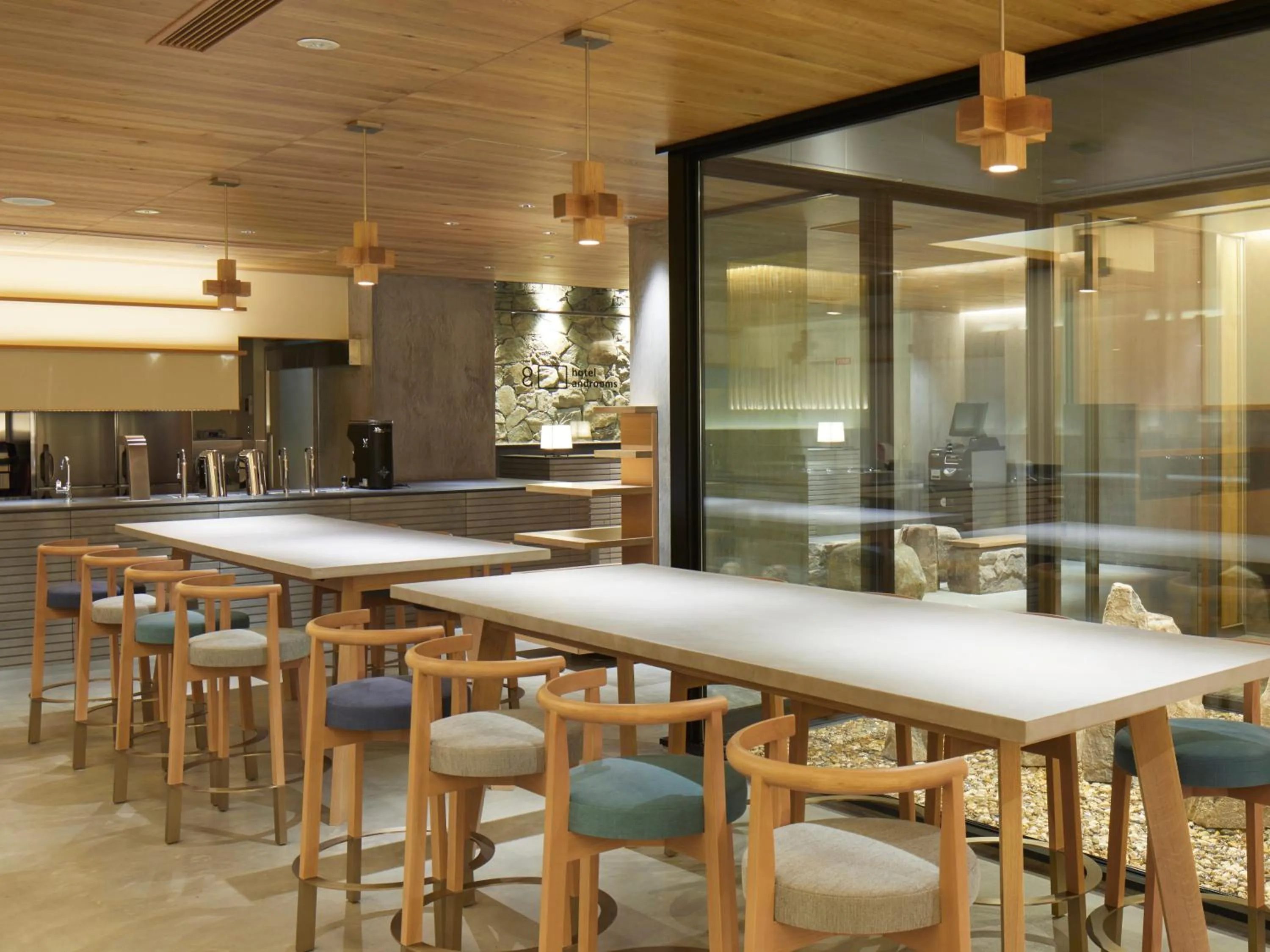 Restaurant/places to eat in hotel androoms Kyoto Shichijo