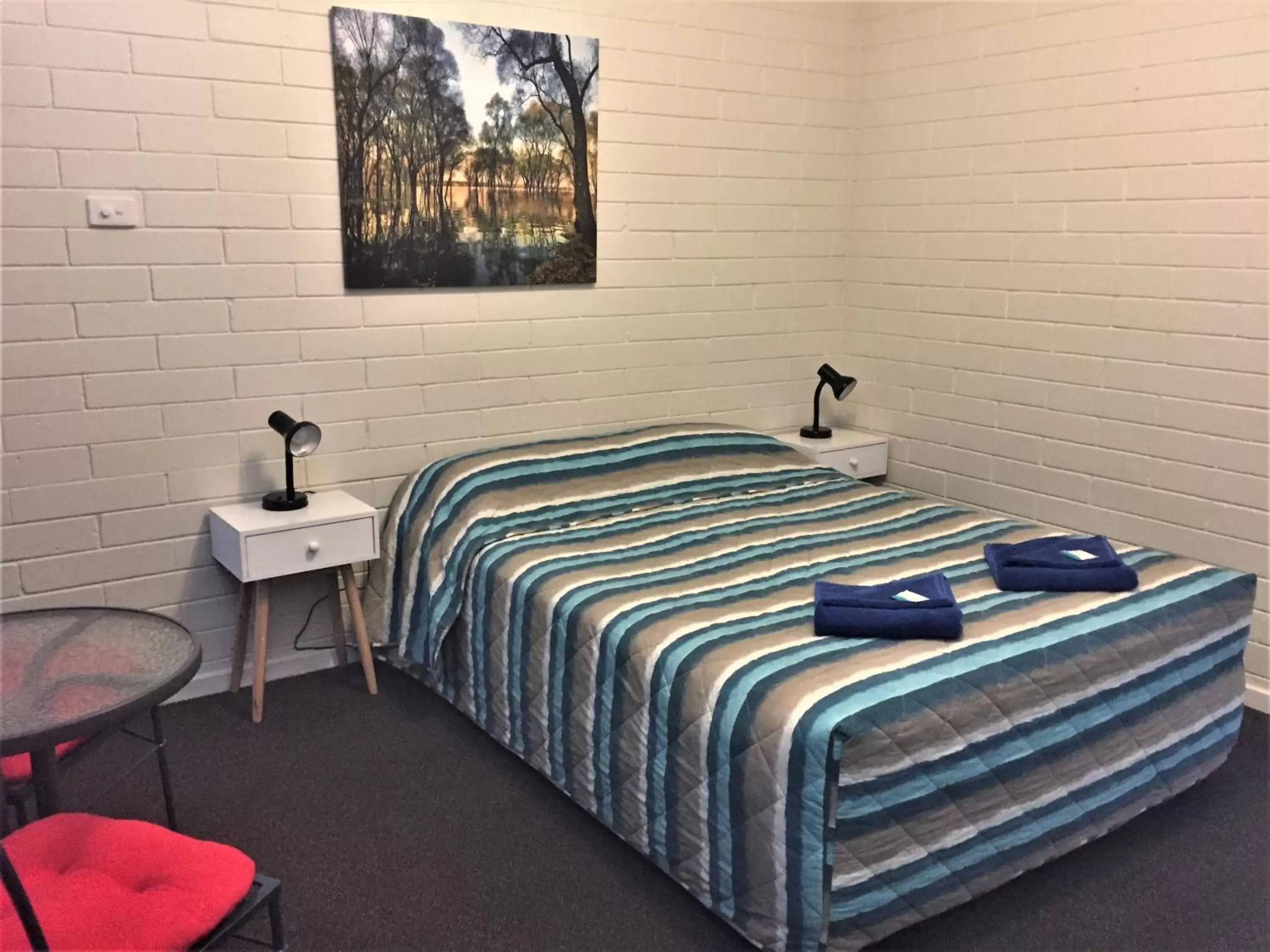 Budget Queen Room in Ceduna Motor Inn Budget Queen Room in Ceduna Motor Inn