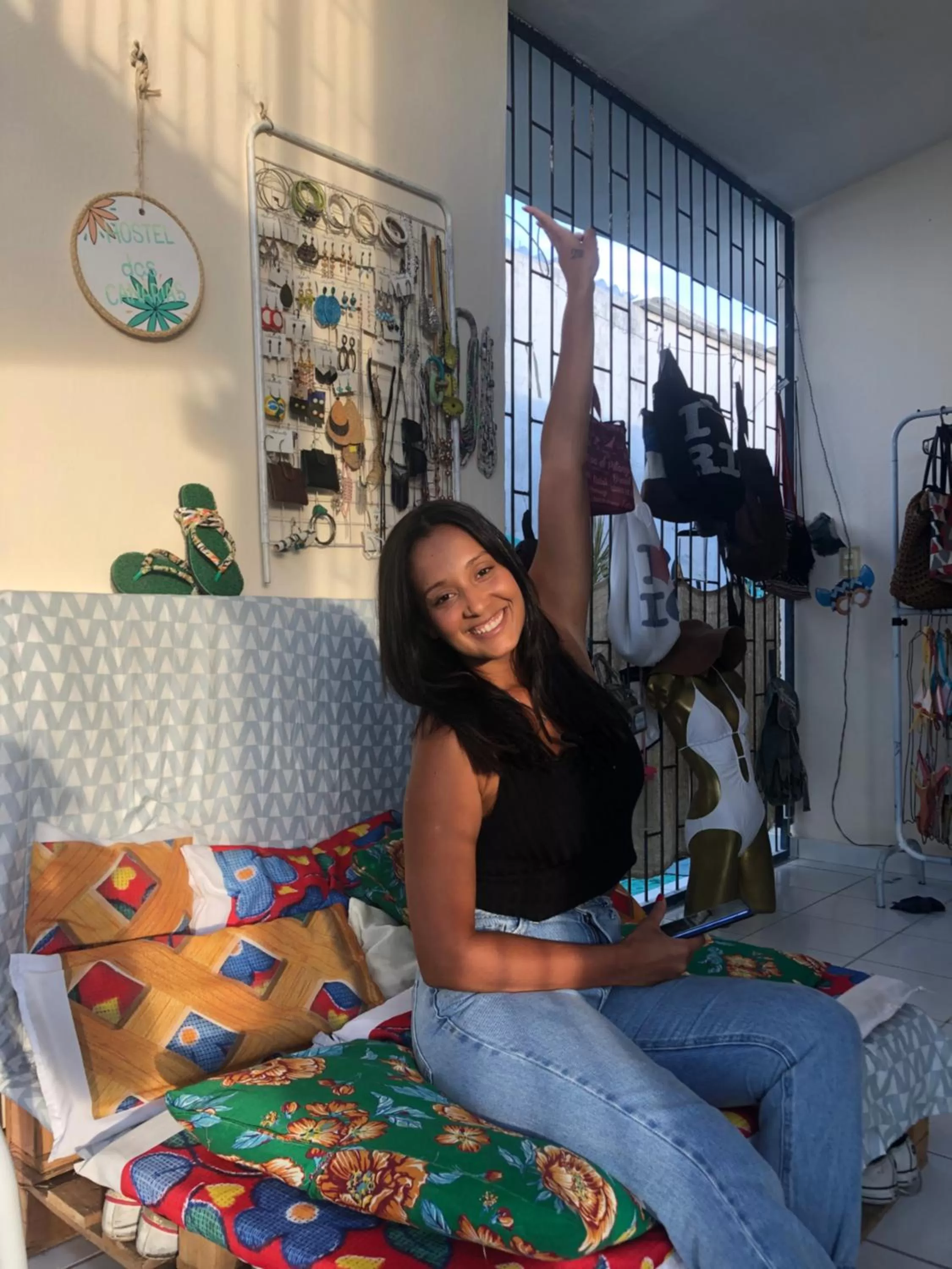 Communal lounge/ TV room in Hostel Das Canárias