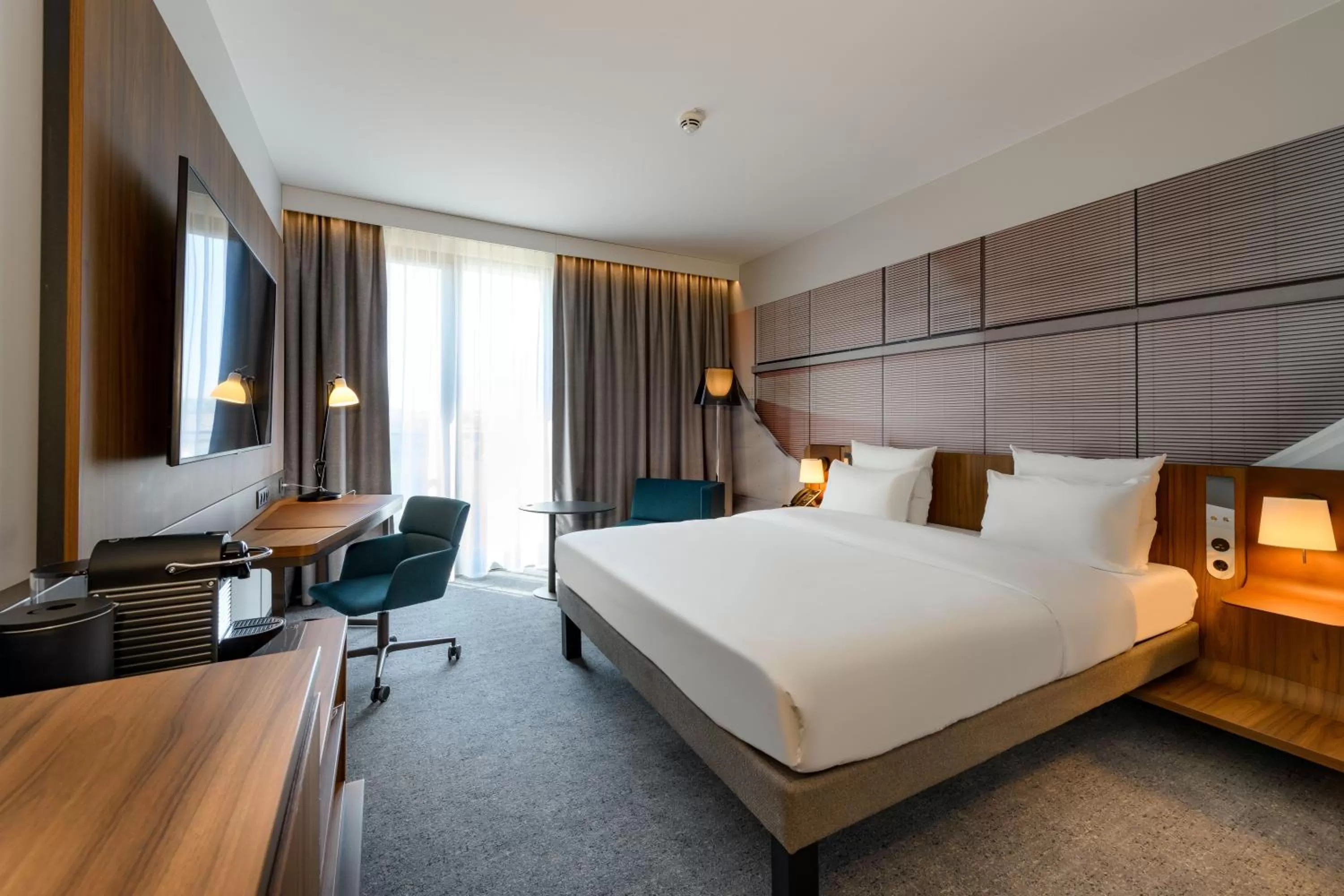 Bed in Novotel Regensburg Zentrum