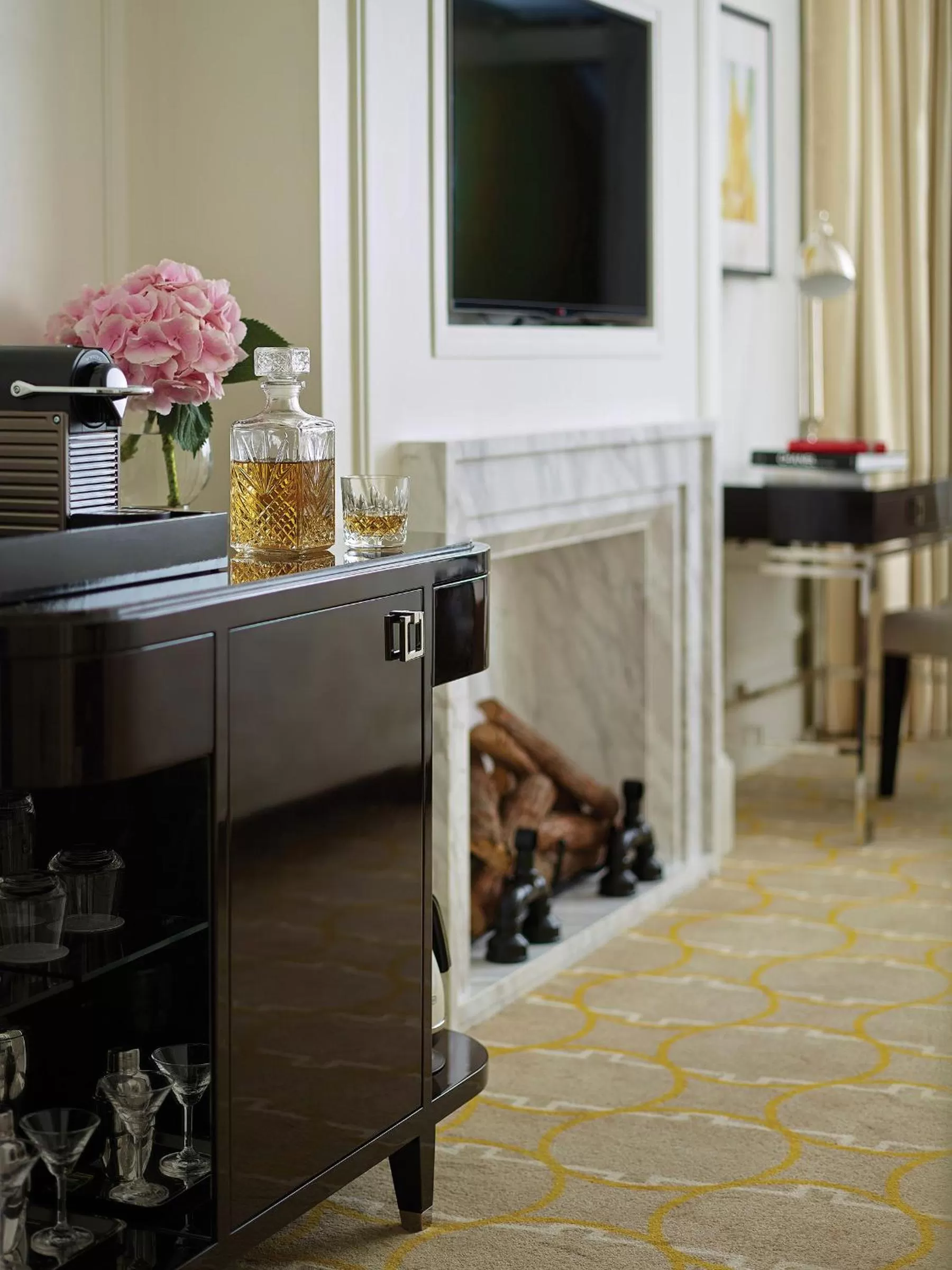 TV and multimedia in The Langham Hong Kong