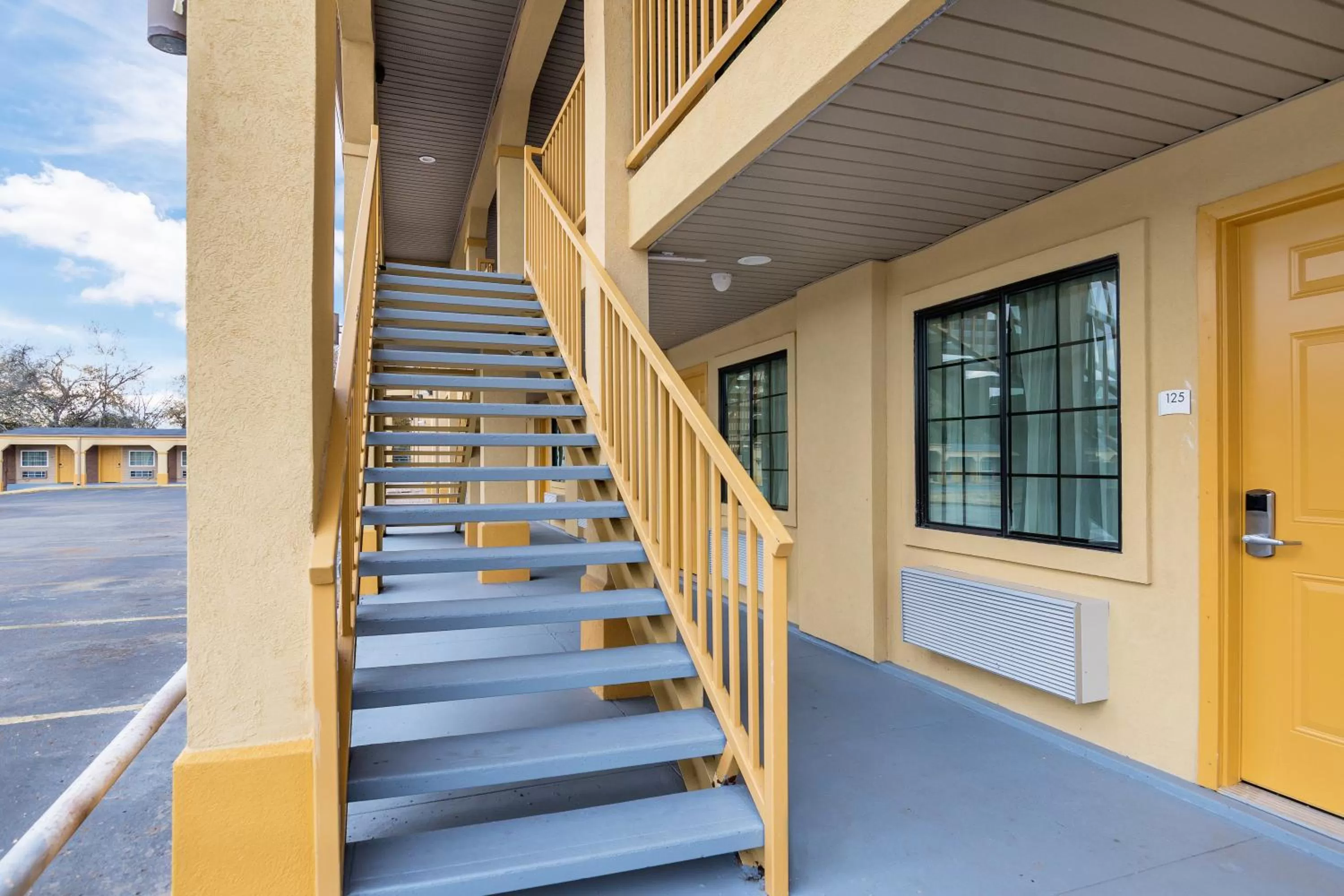 Other in Super 8 by Wyndham Palestine TX