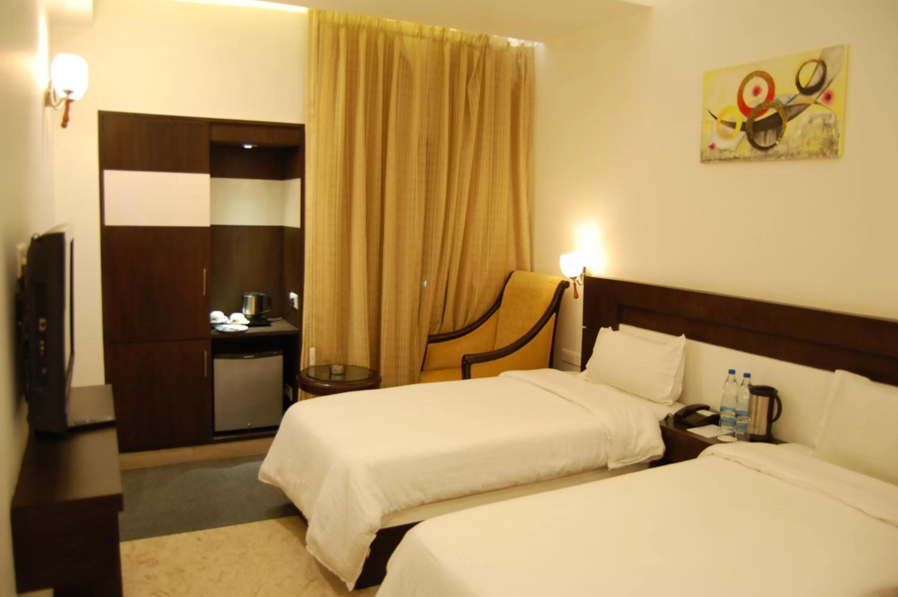 Photo of the whole room, Bed in Hotel Taj Resorts