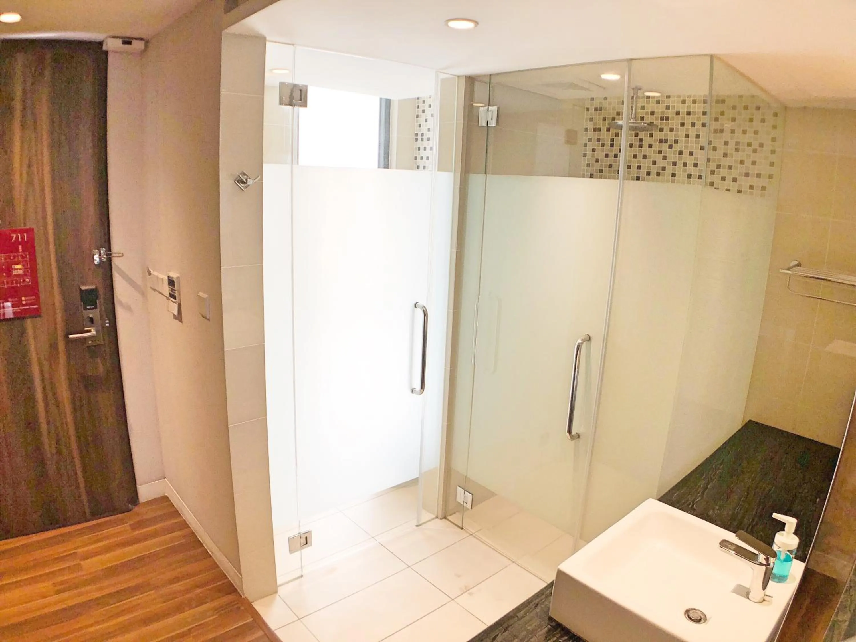 Shower in Greystone D' Majestic Place