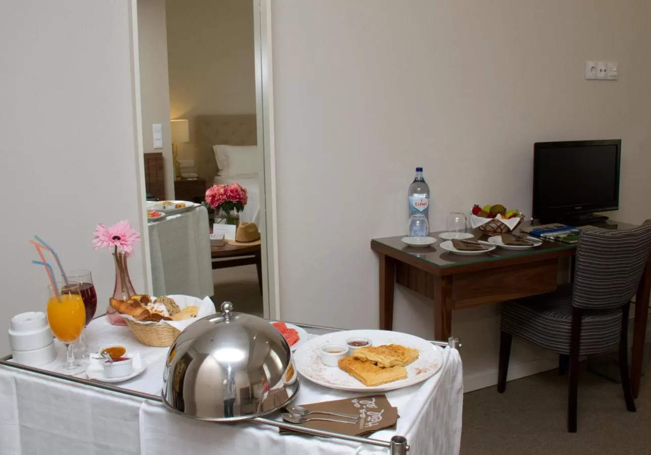 Photo of the whole room in Consolata Hotel