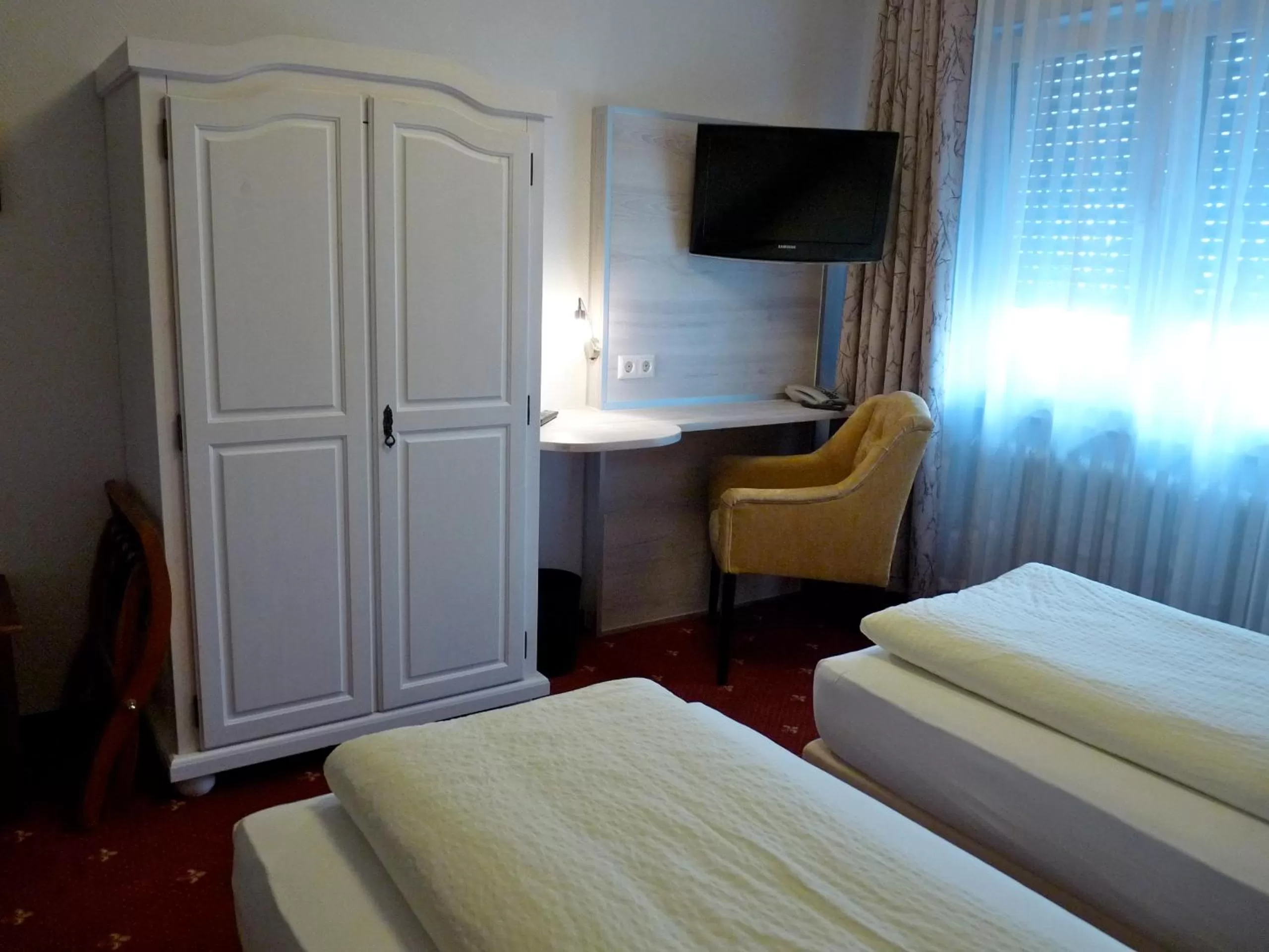 Photo of the whole room, Bed in Hotel Geissler