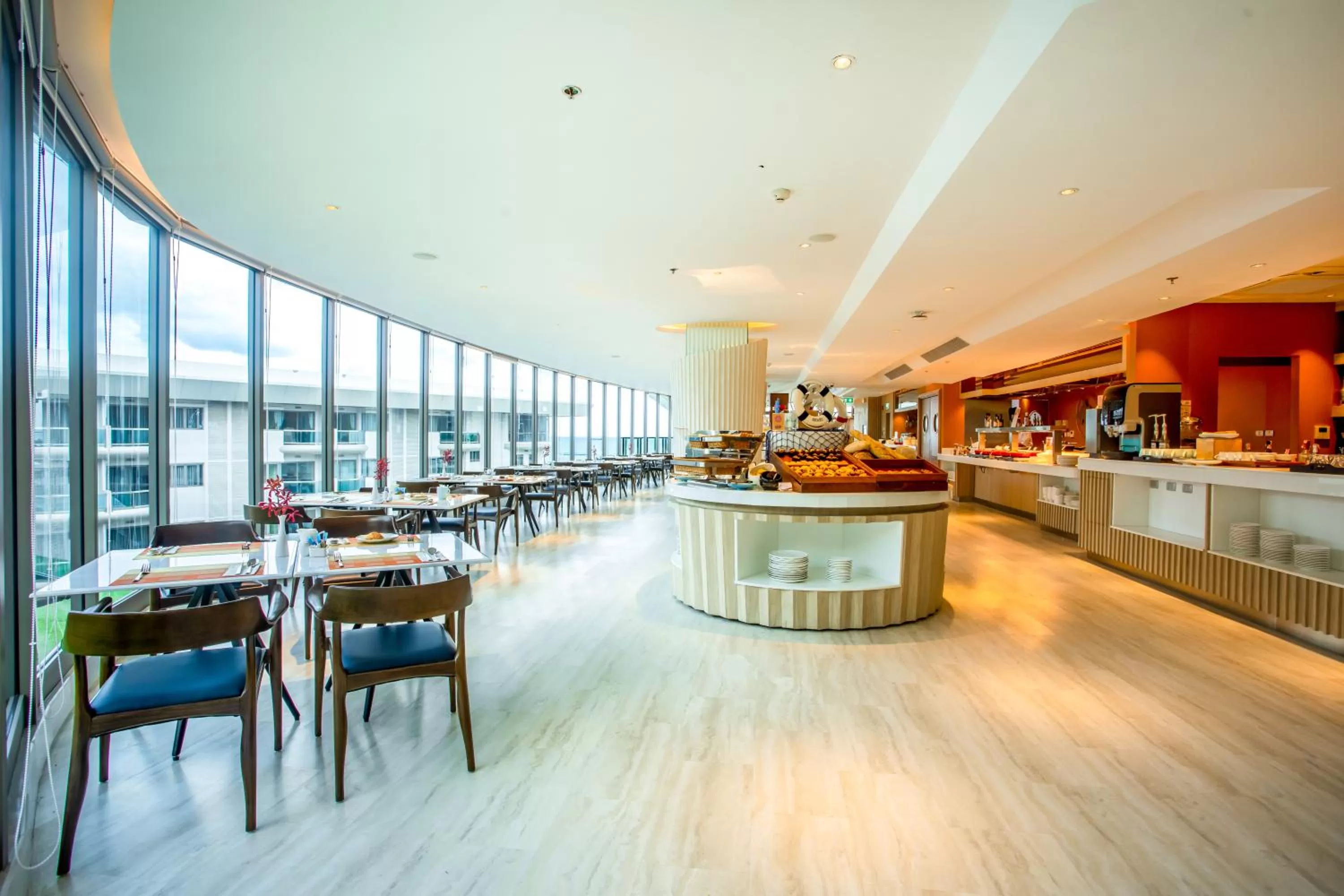 Restaurant/places to eat in Centara Sonrisa Residences & Suites Sriracha