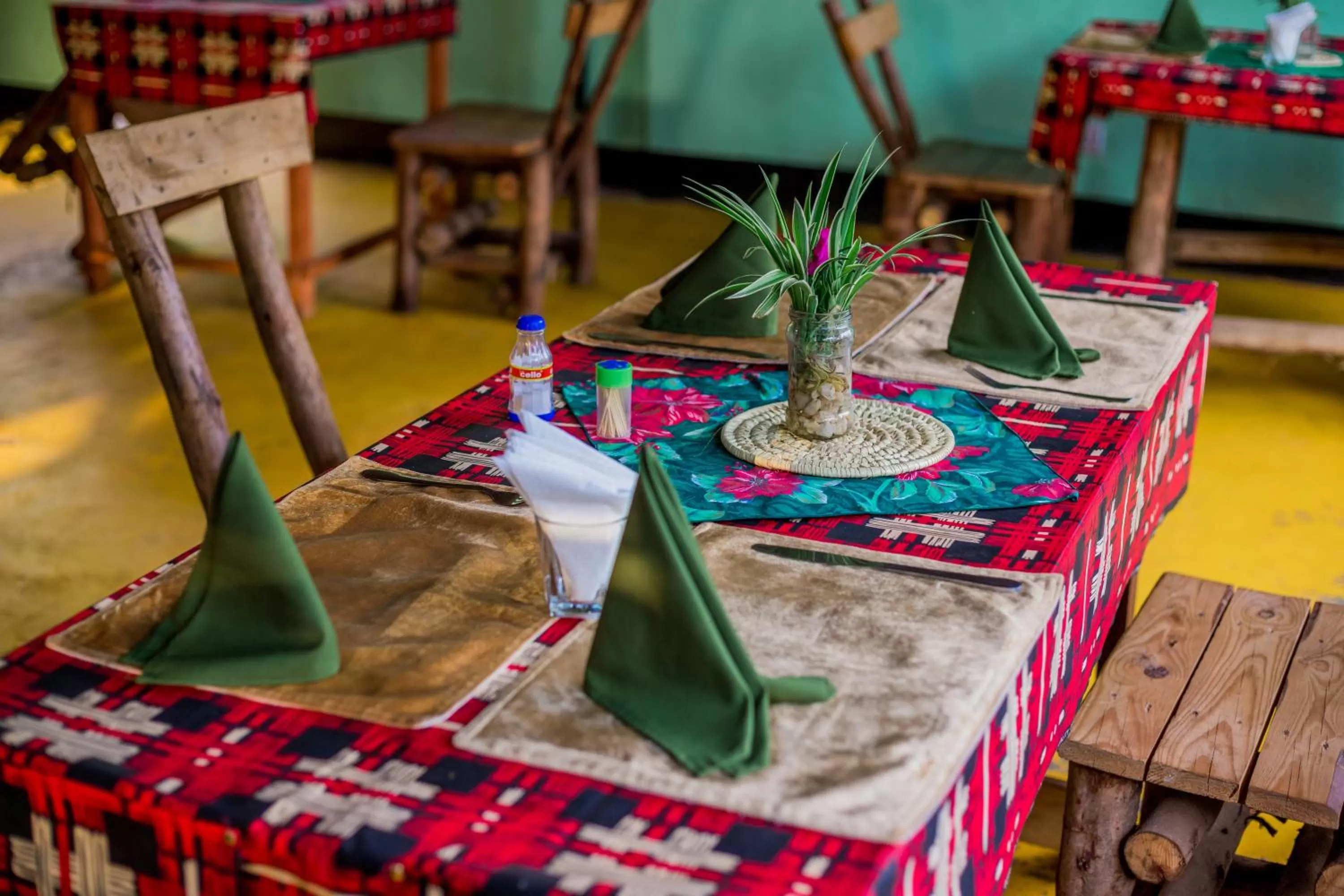 Restaurant/Places to Eat in Royal Wonders Hotel