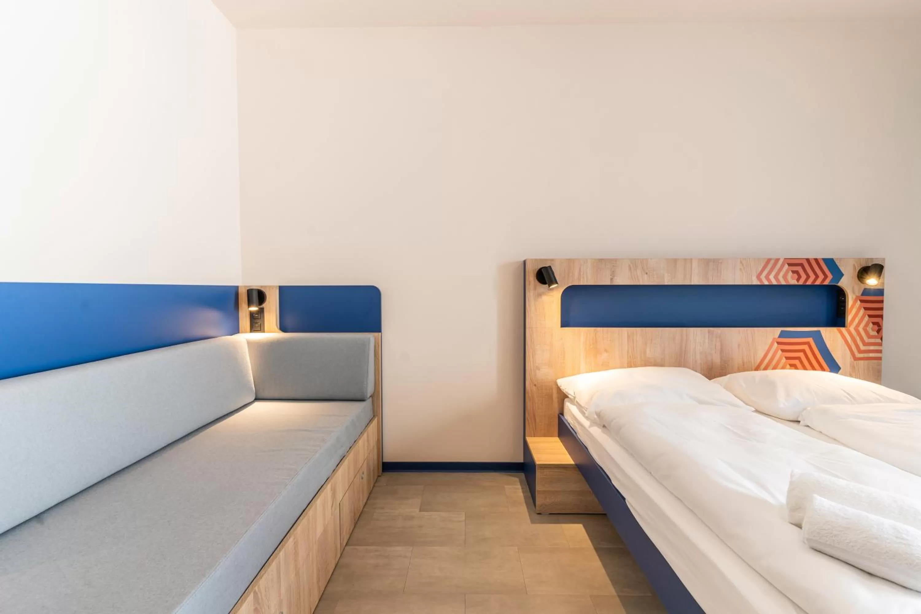 Bedroom in MEININGER Marseille Centre la Joliette