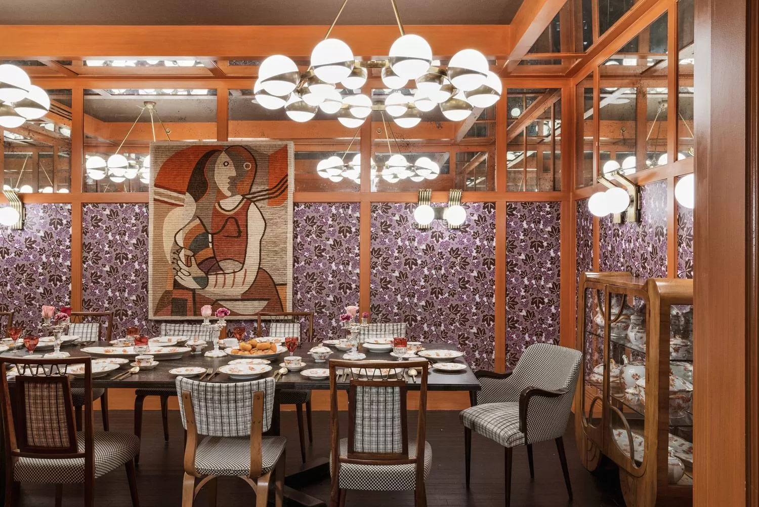 Food and drinks in San Francisco Proper Hotel, a Member of Design Hotels