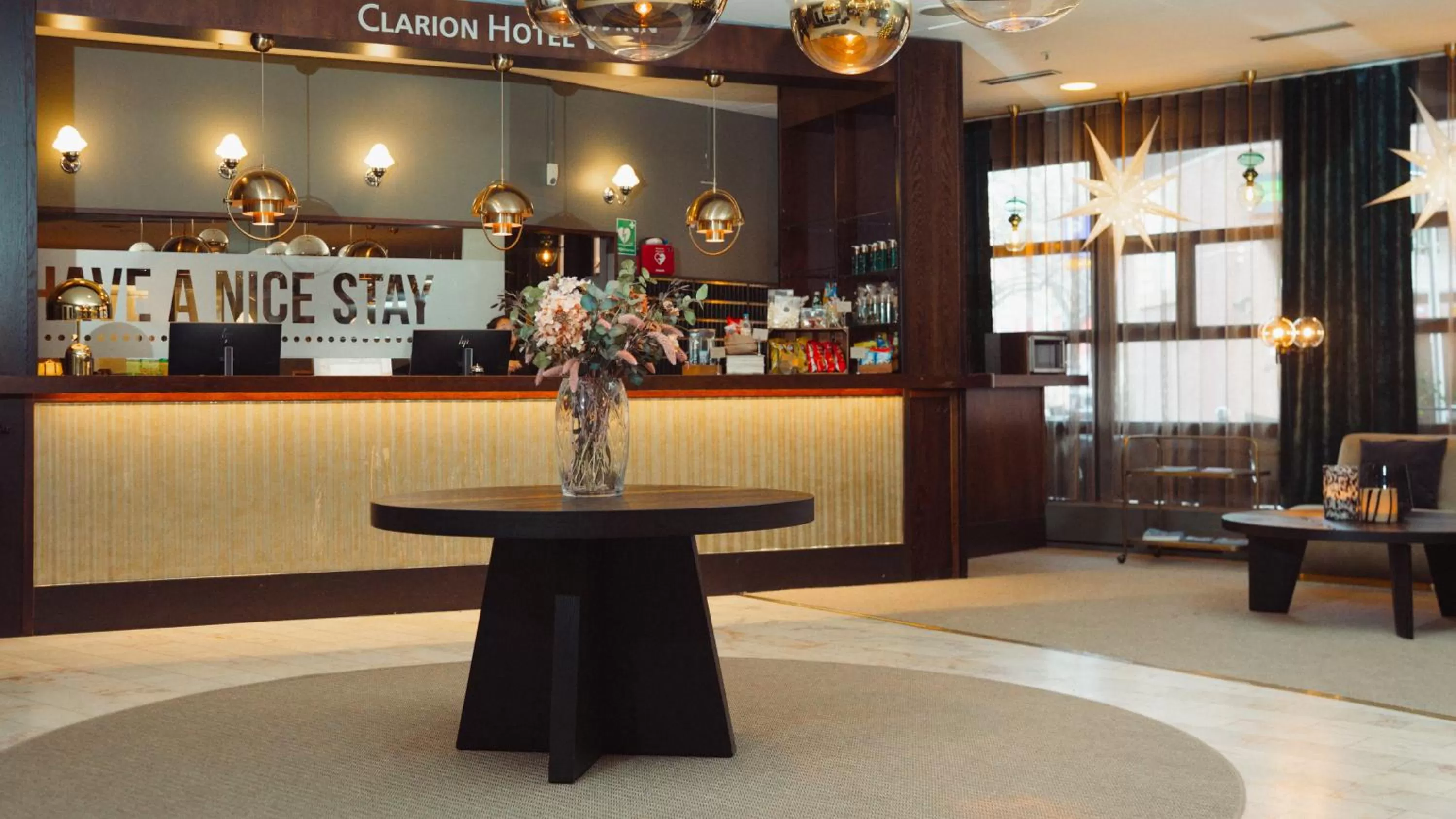 Lobby or reception in Clarion Hotel Winn