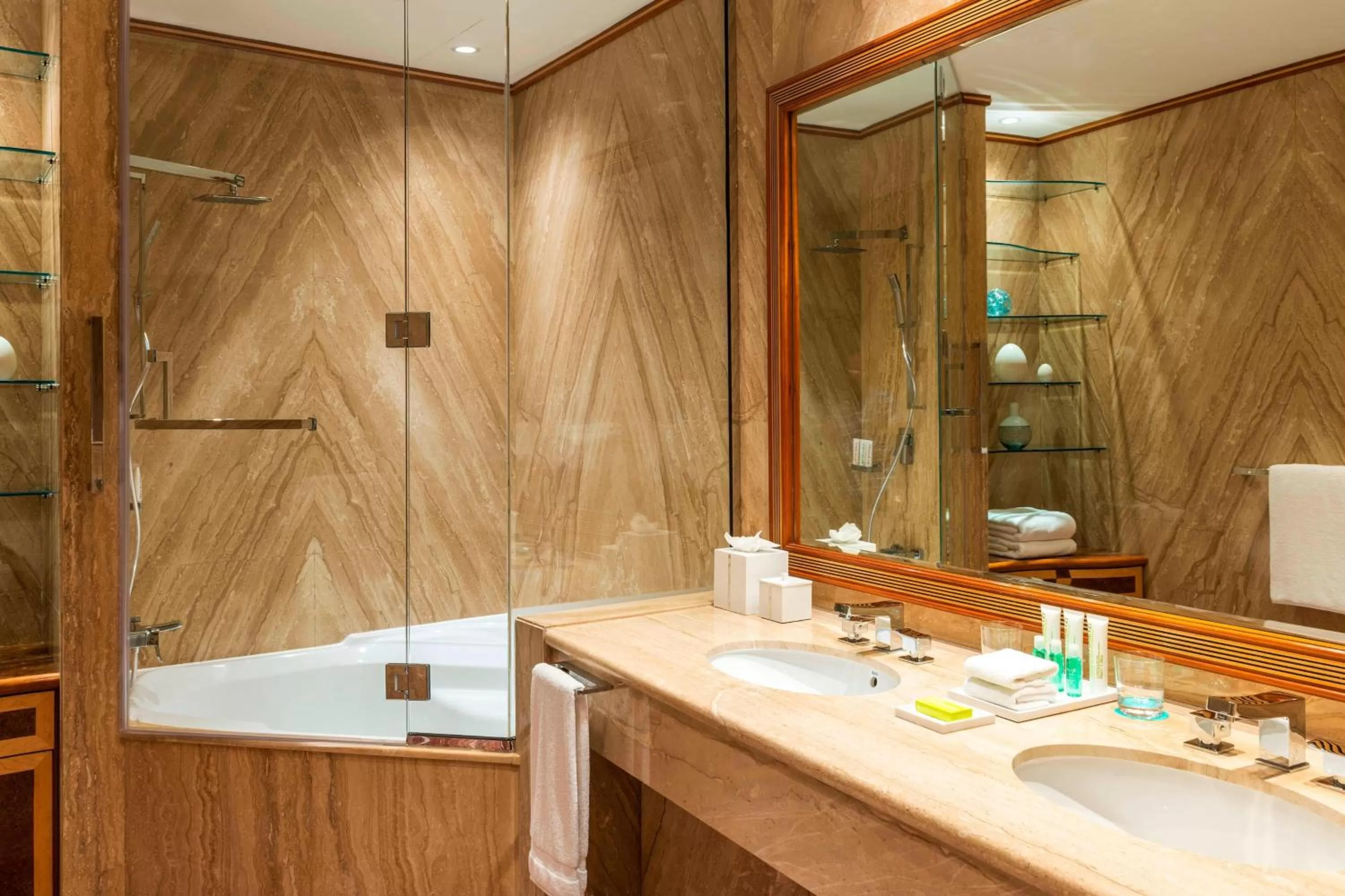 Bathroom in Le Royal Meridien Beach Resort & Spa Dubai