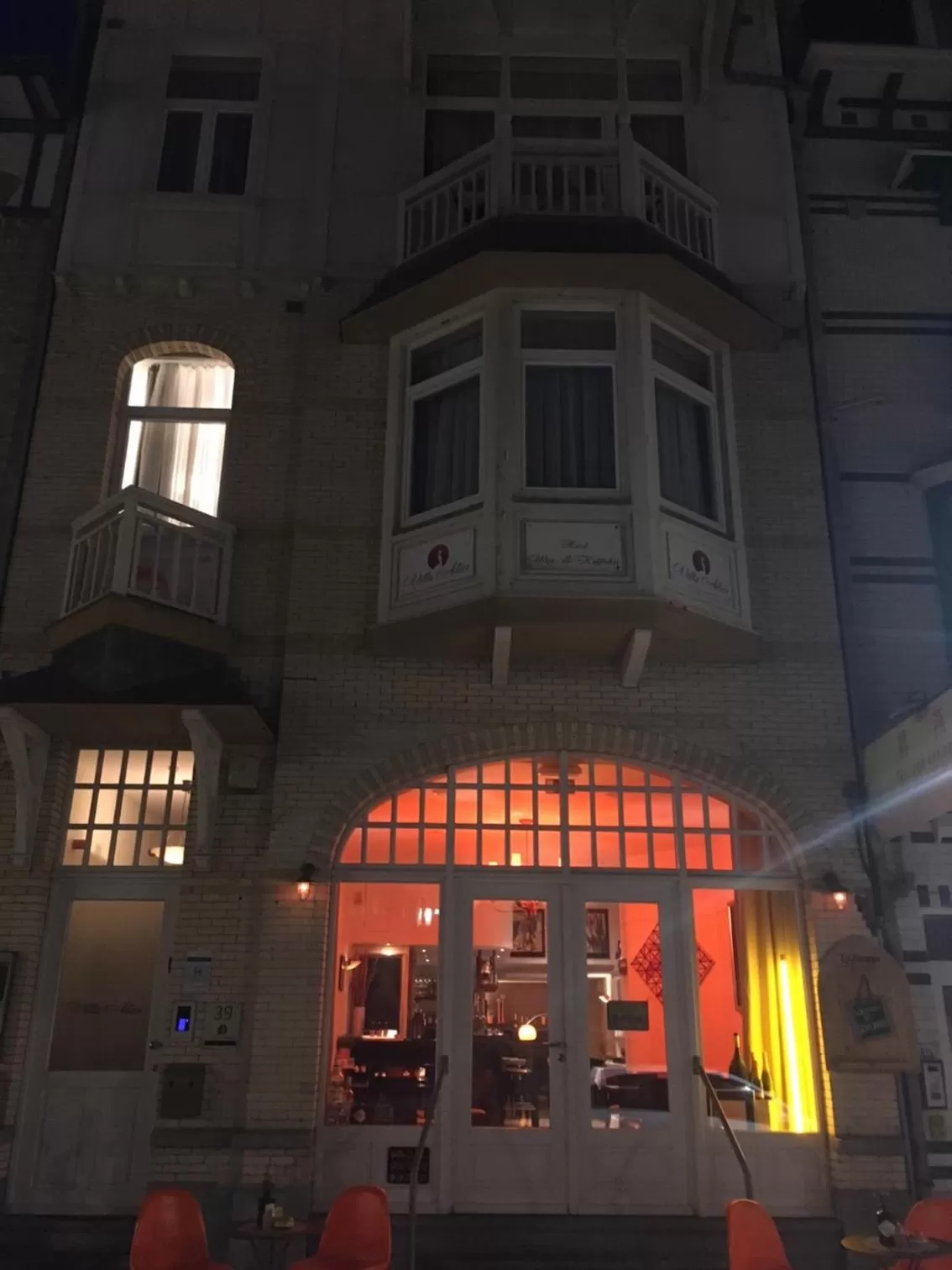 Facade/entrance, Property Building in B&B Geste d' Alice