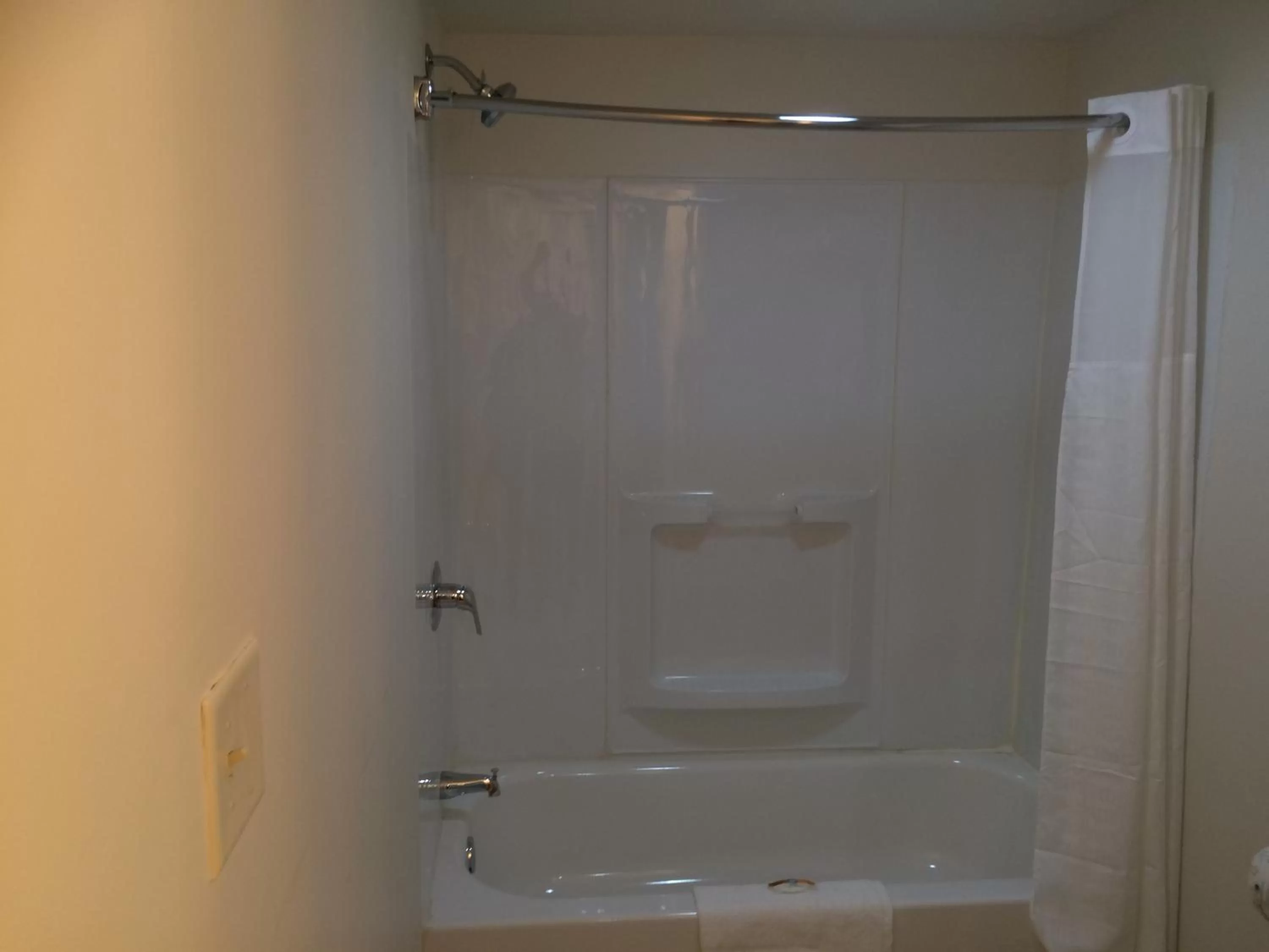 Bathroom in Days Inn by Wyndham Hartsfield Jackson Atlanta Airport West