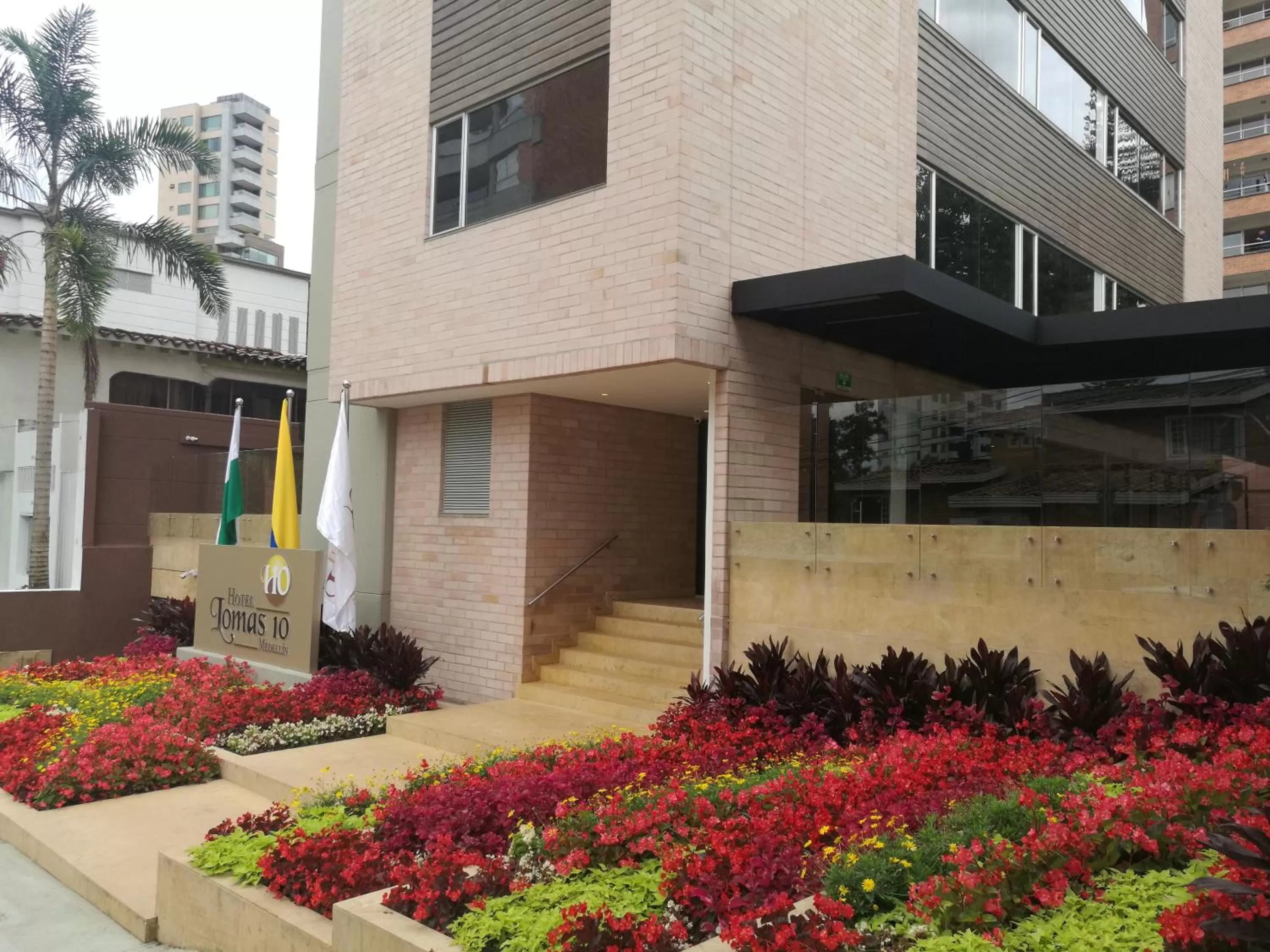 Property building in Hotel Lomas 10 Medellin