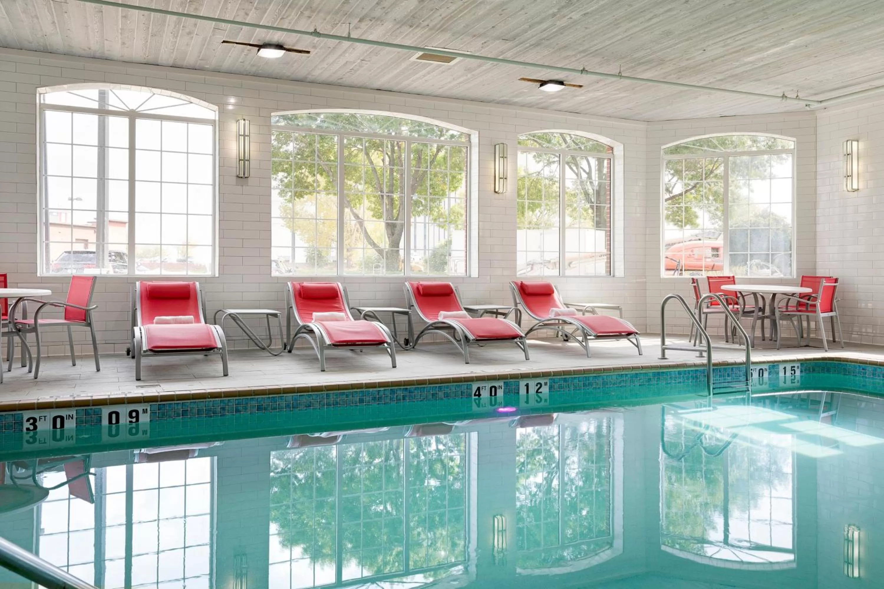 Swimming pool in Holiday Inn - Bloomington W MSP Airport Area by IHG