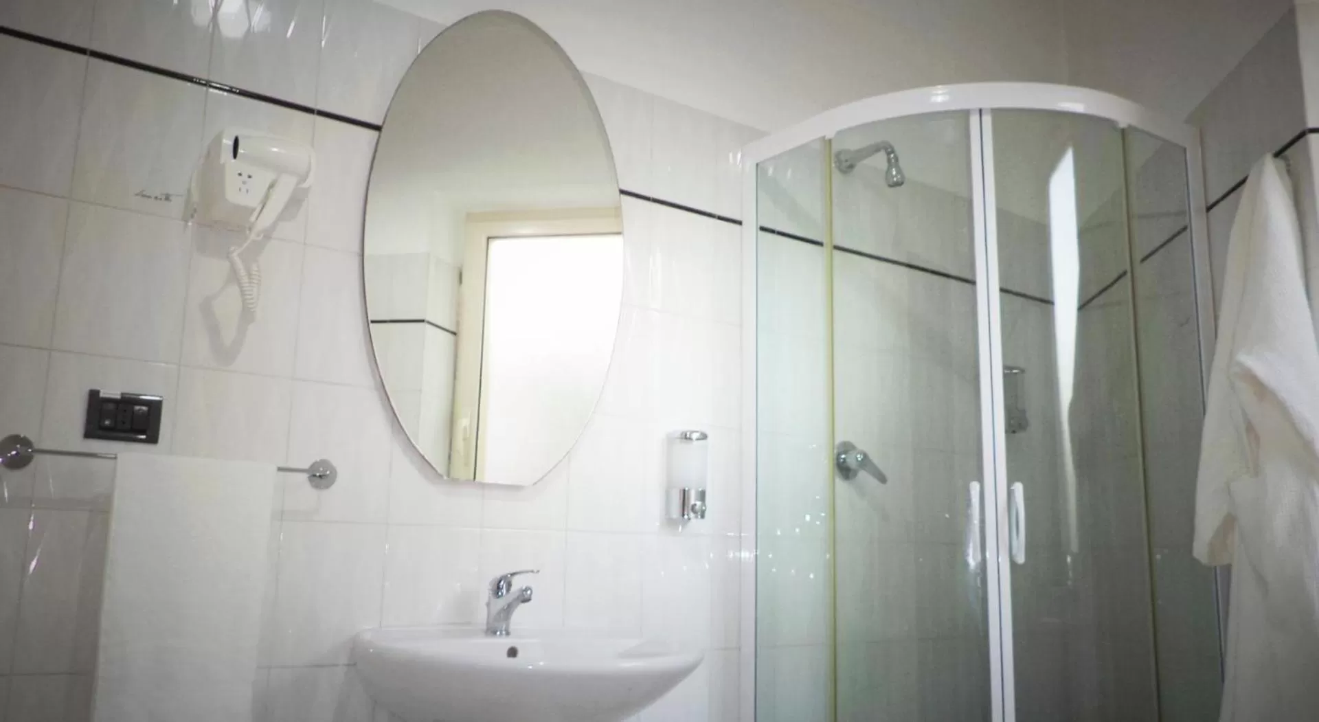 Shower in Il Girasole