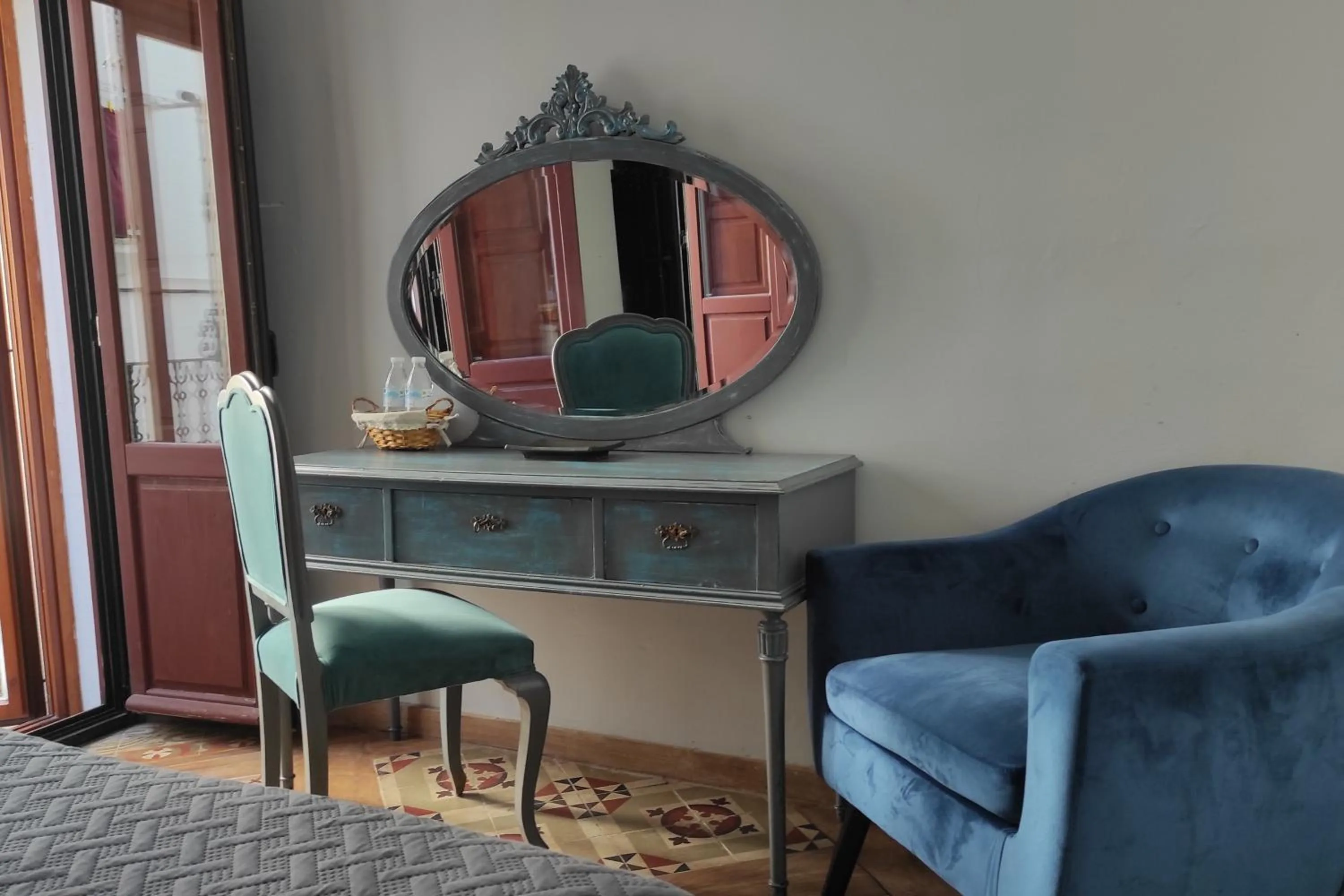 Decorative detail in Hotel la Boheme