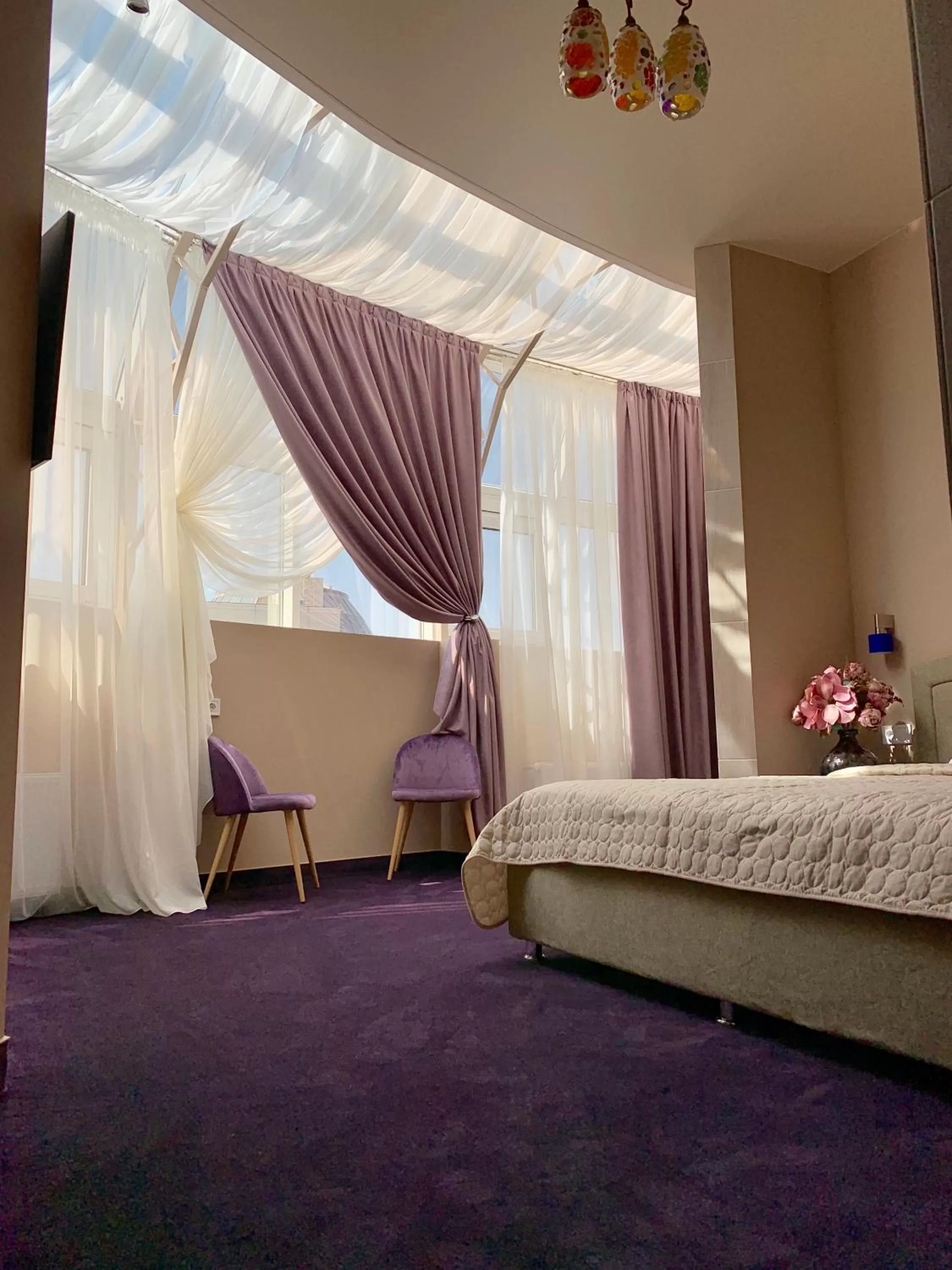 Bed in Horizon Hotel