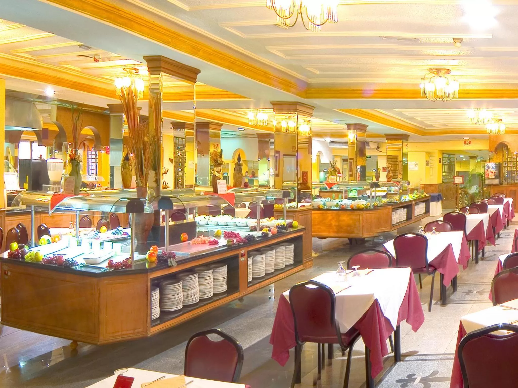 Restaurant/places to eat in Magic Cristal Park