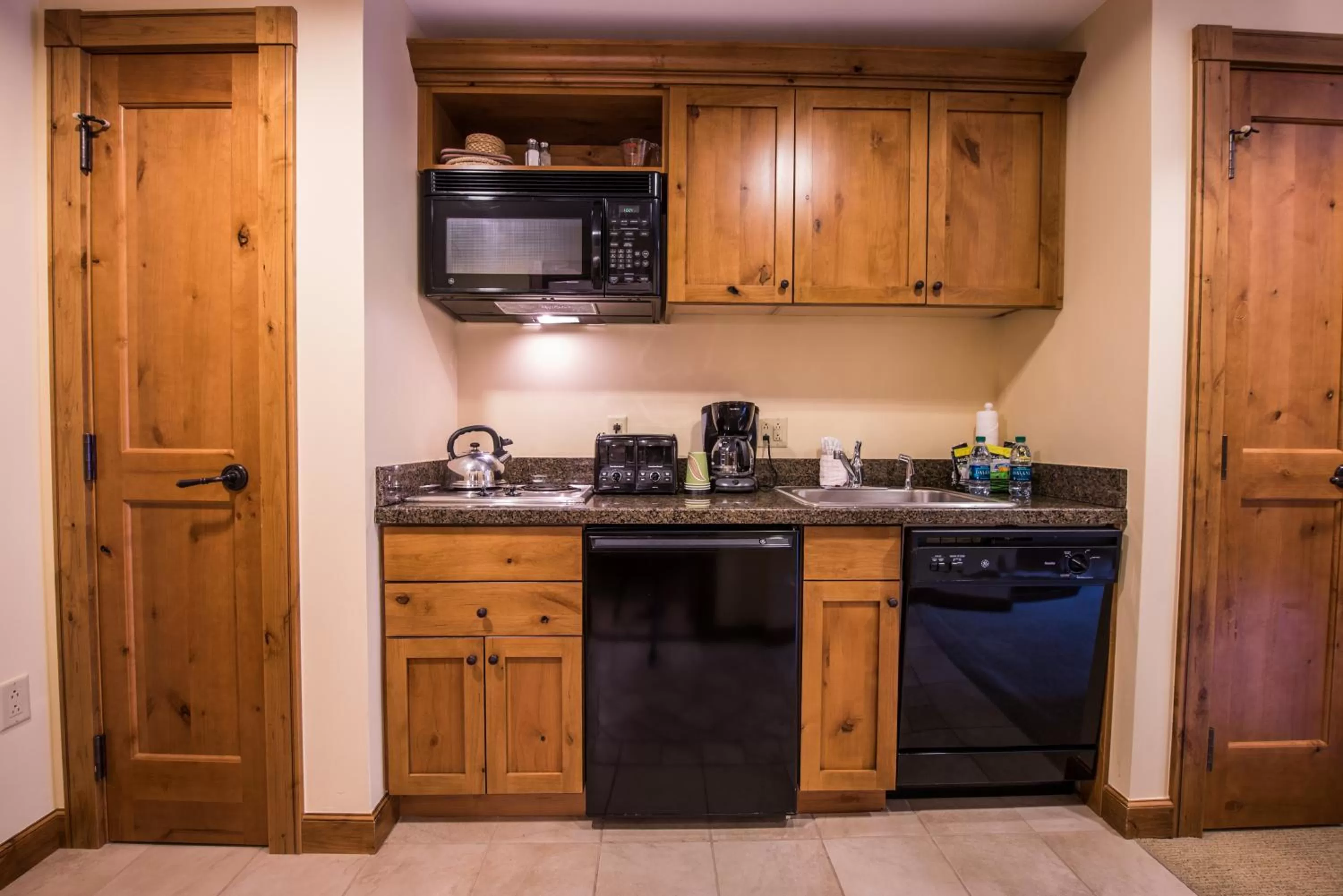 The Lodge at Mountaineer Square, A Vail Resorts Property