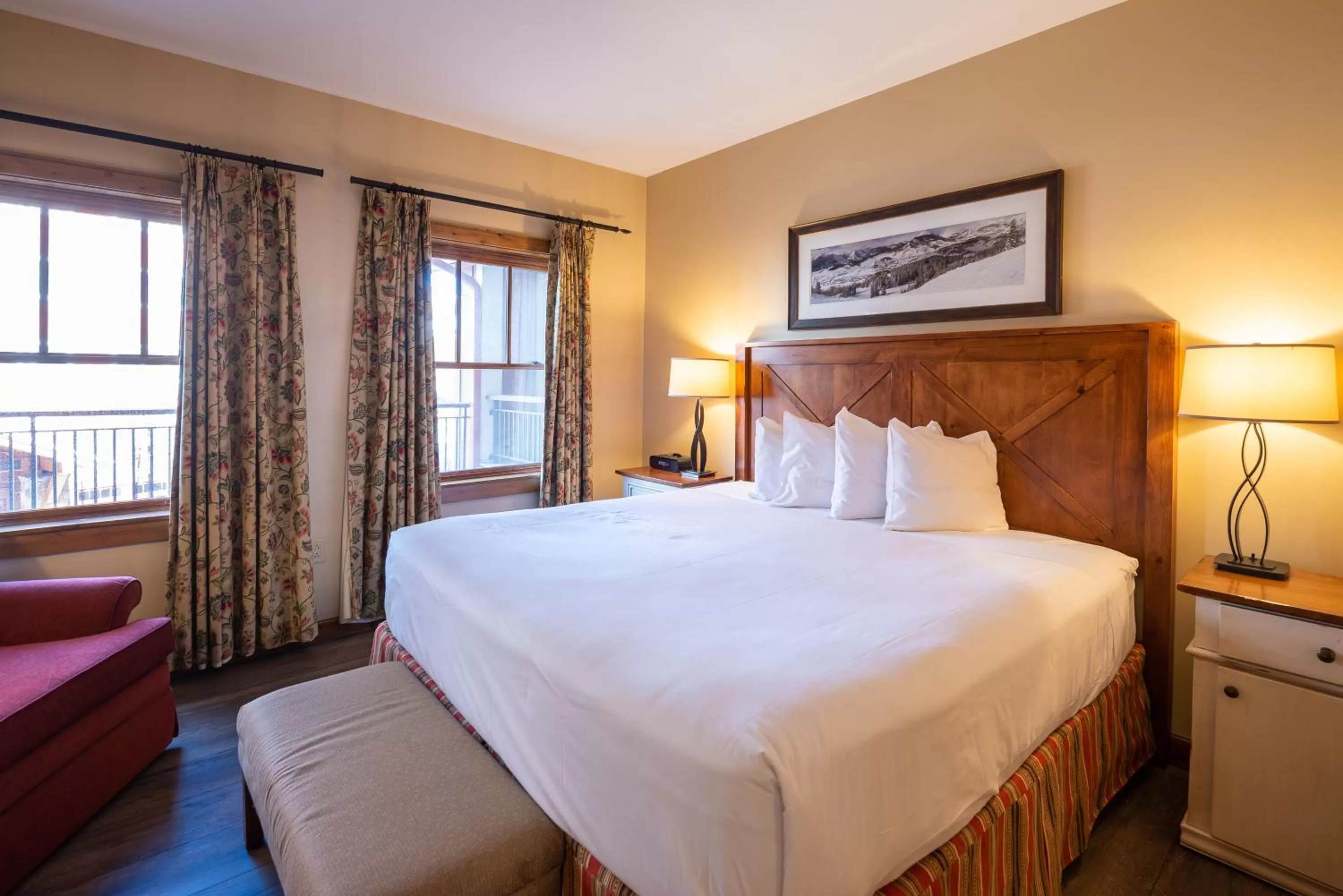 Bed in The Lodge at Mountaineer Square, A Vail Resorts Property