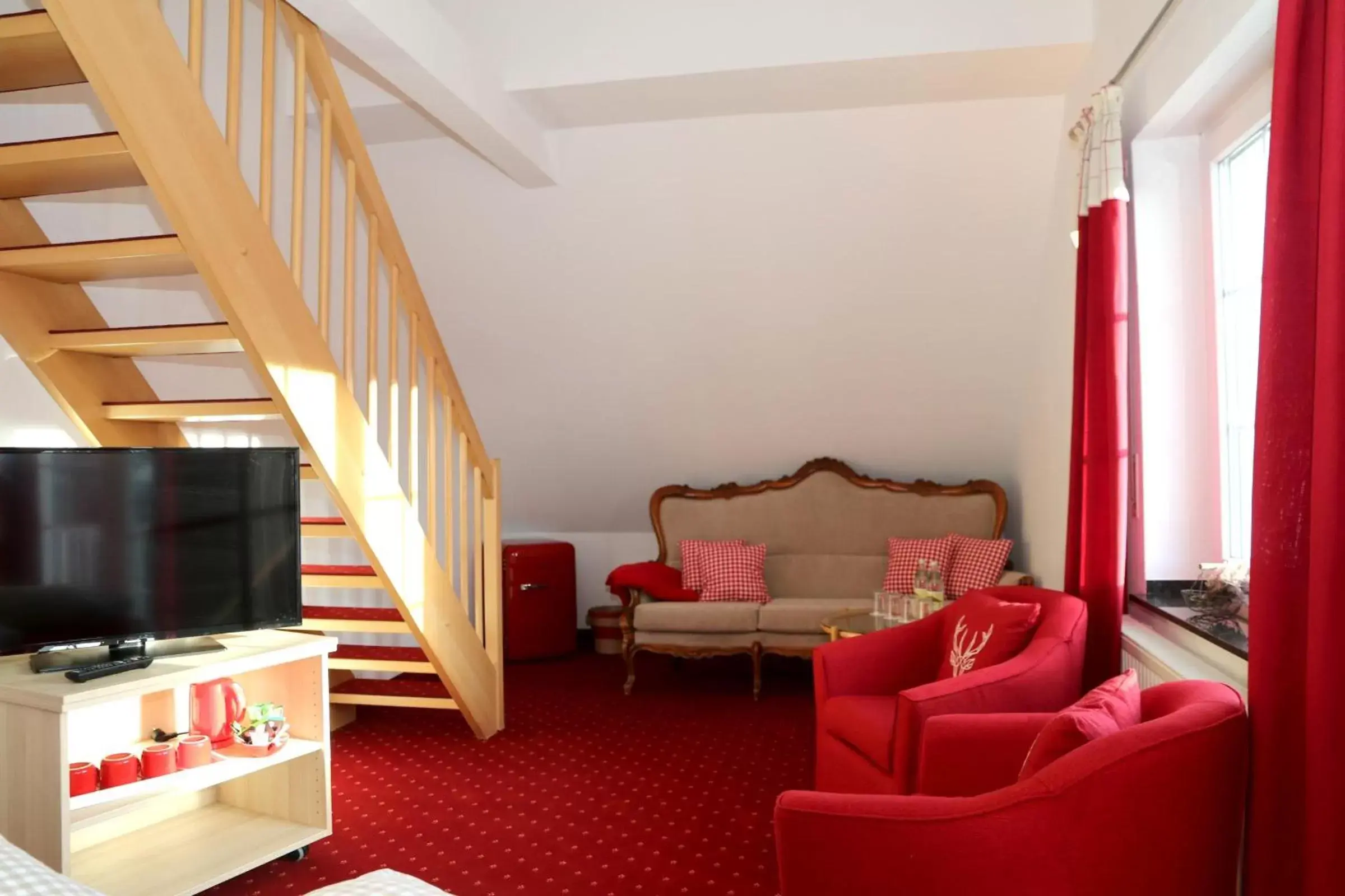 Maisonette Familiy Room (2-4 Adults) - Sleep Well Comfort Plus in Hotel Garni Dorfkammer Maisonette Familiy Room (2-4 Adults) - Sleep Well Comfort Plus in Hotel Garni Dorfkammer