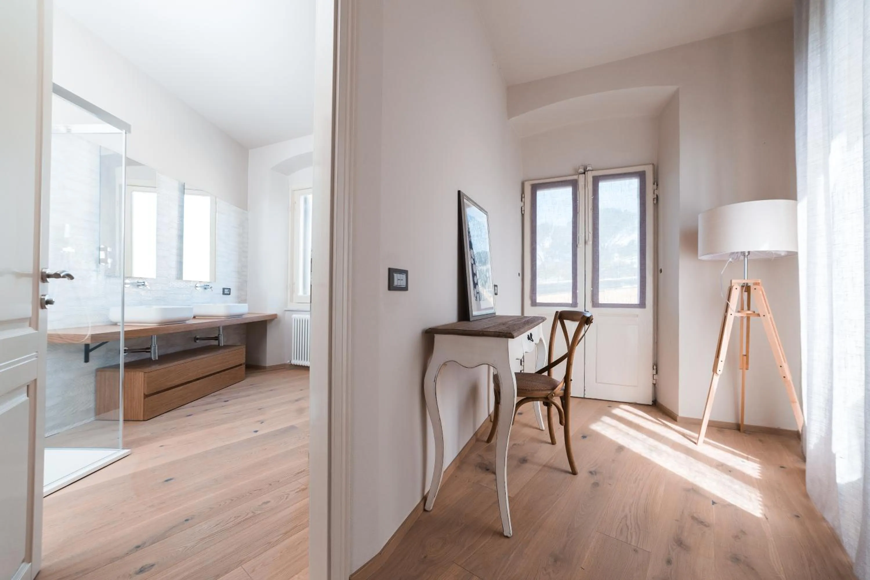 Bed in Villa Riviera Resort