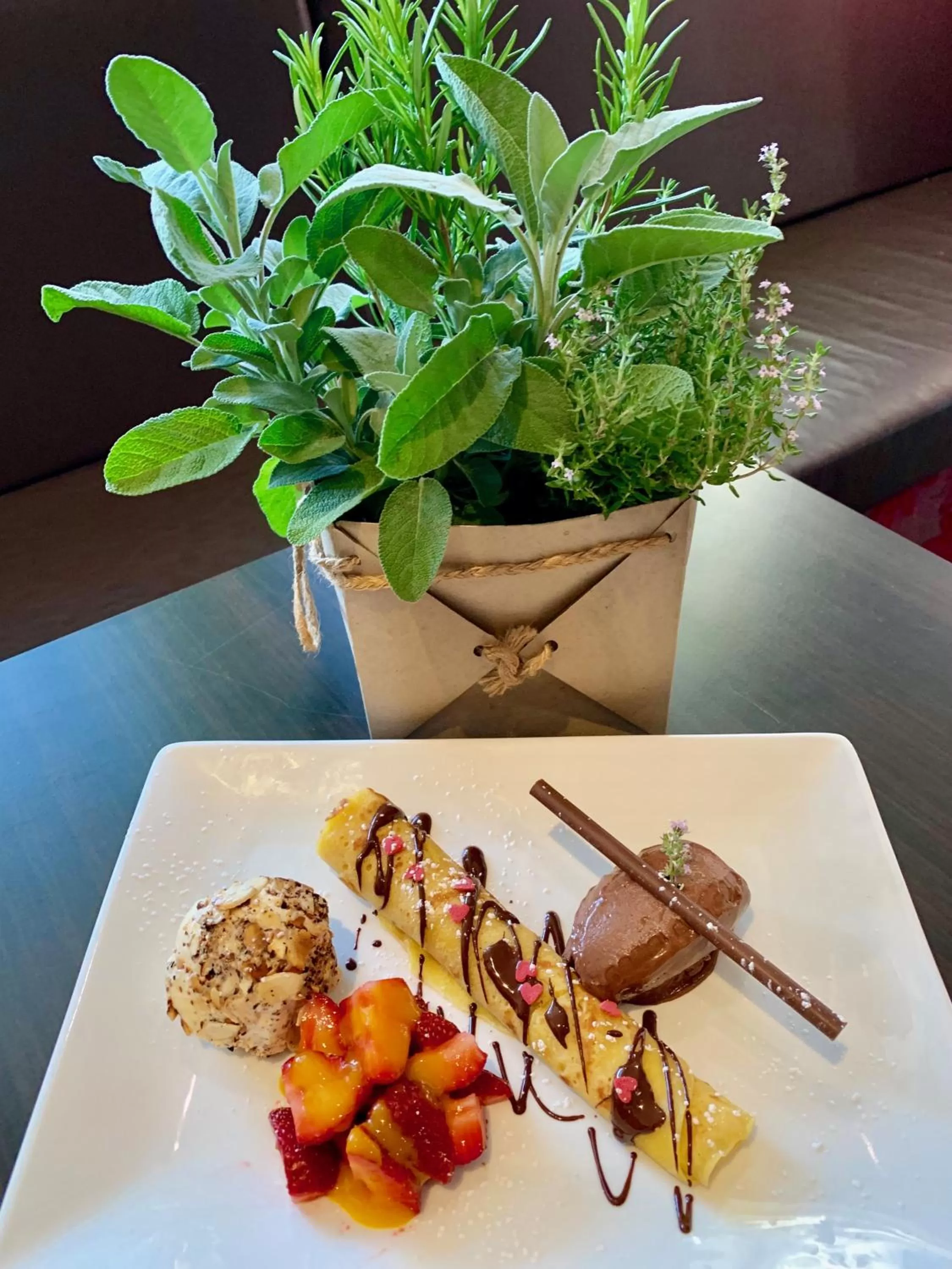 Food and drinks in Boutique Hotel Goldene Henne