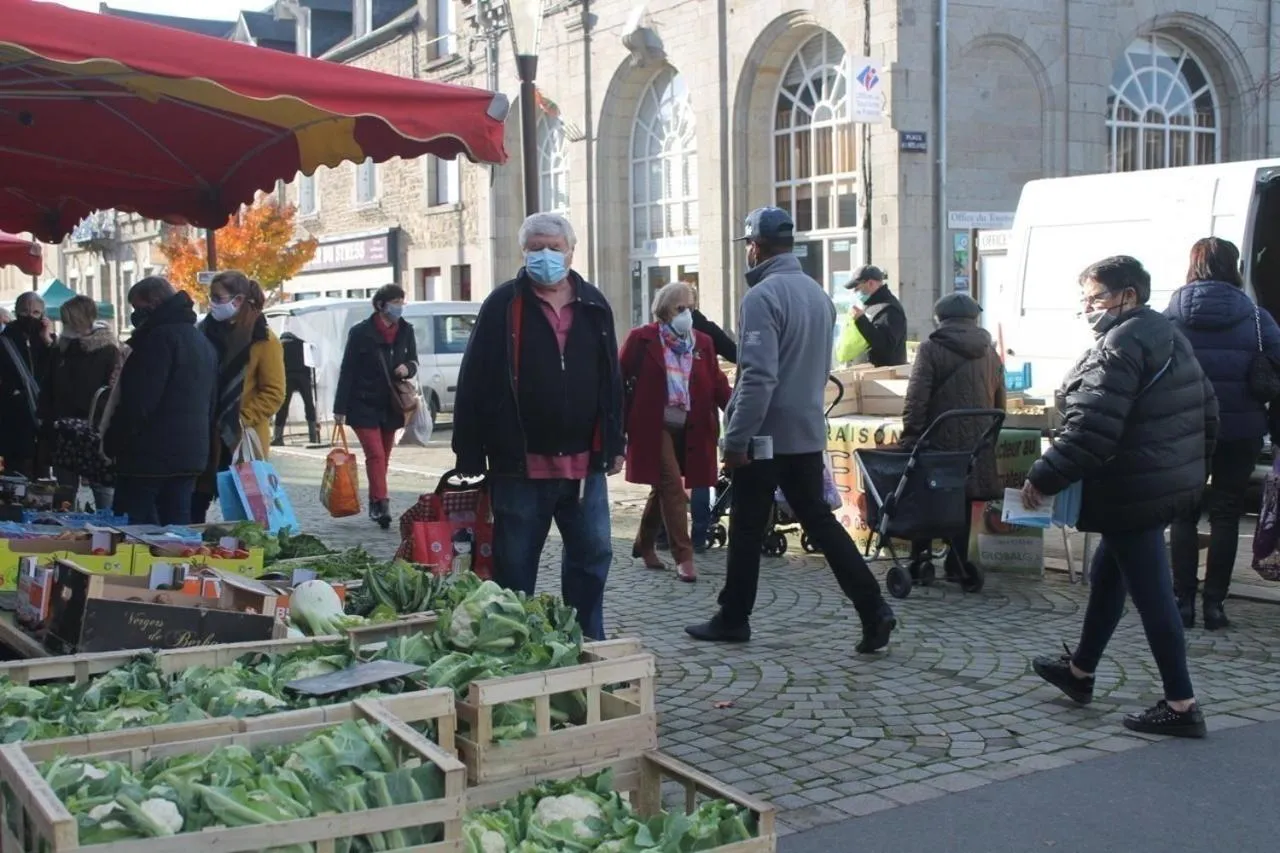 Supermarket/grocery shop in Hotel Le XIV