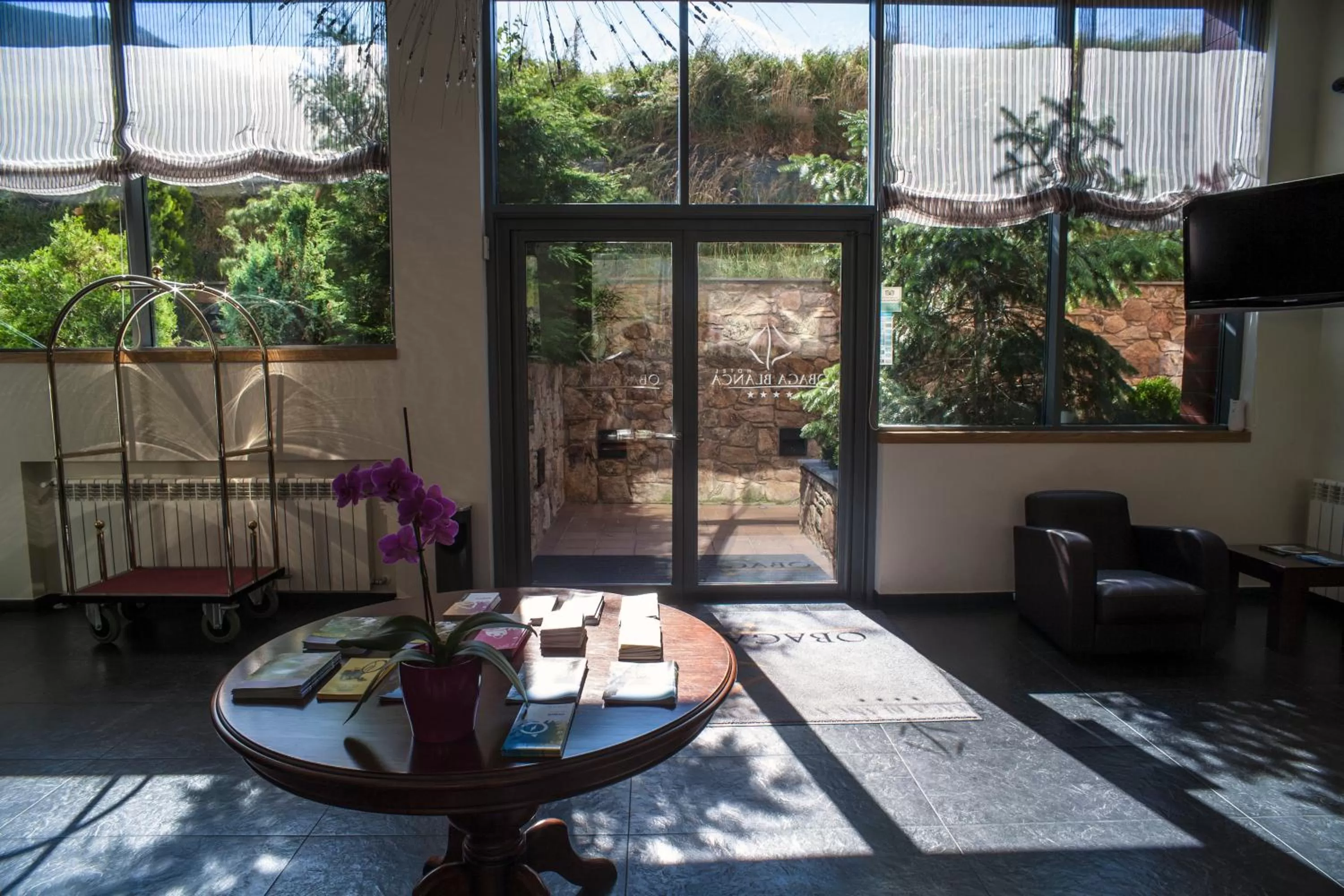 Lobby or reception in Obaga Blanca & Spa