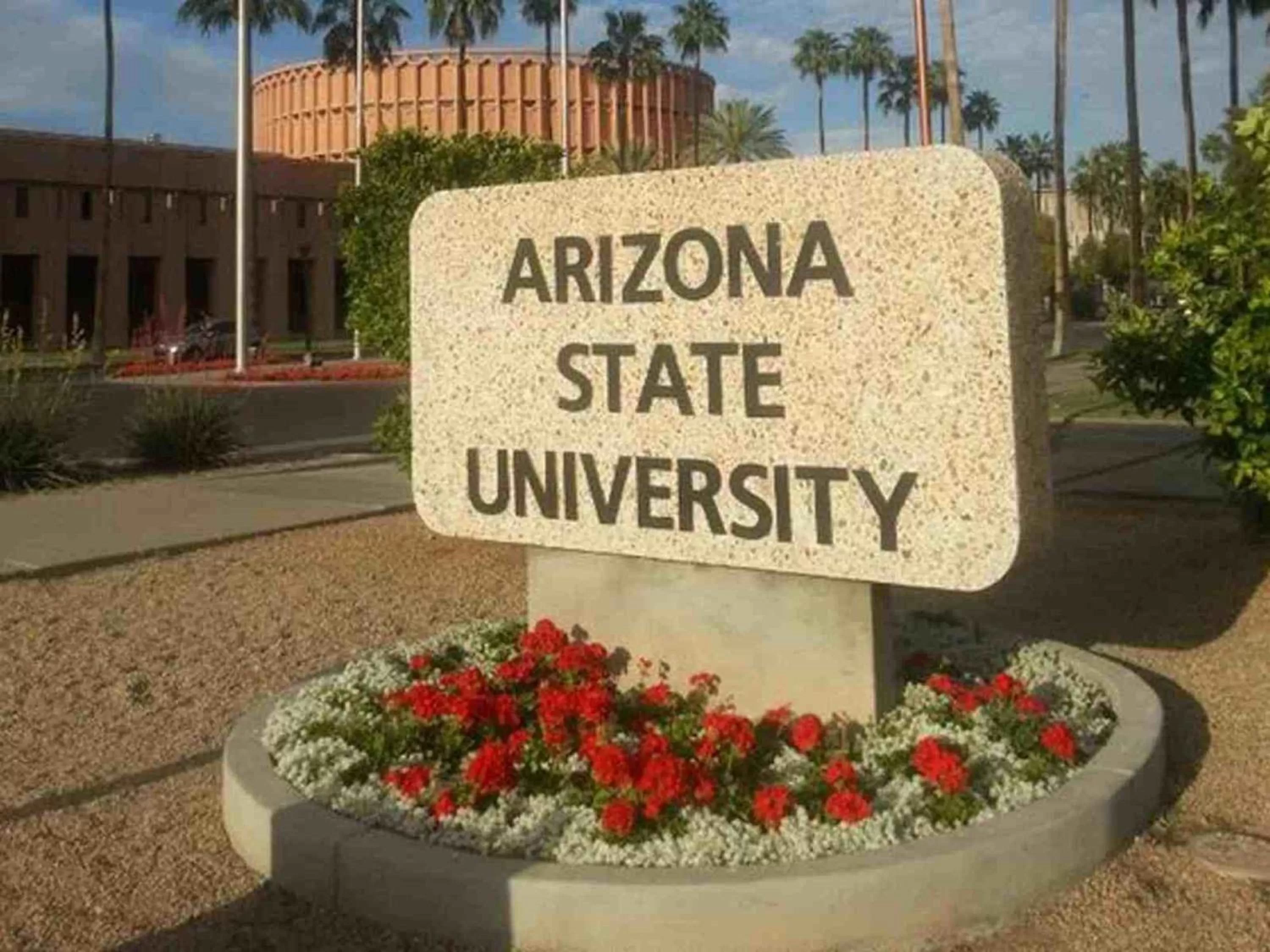 Nearby landmark in Home2 Suites by Hilton Scottsdale Old Town