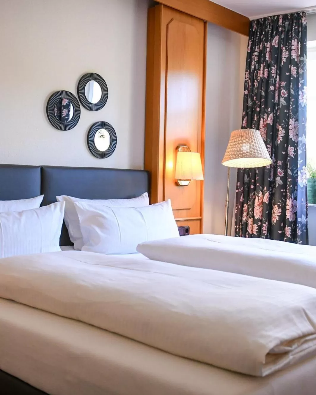 Bed in Hotel Mainblick Garni