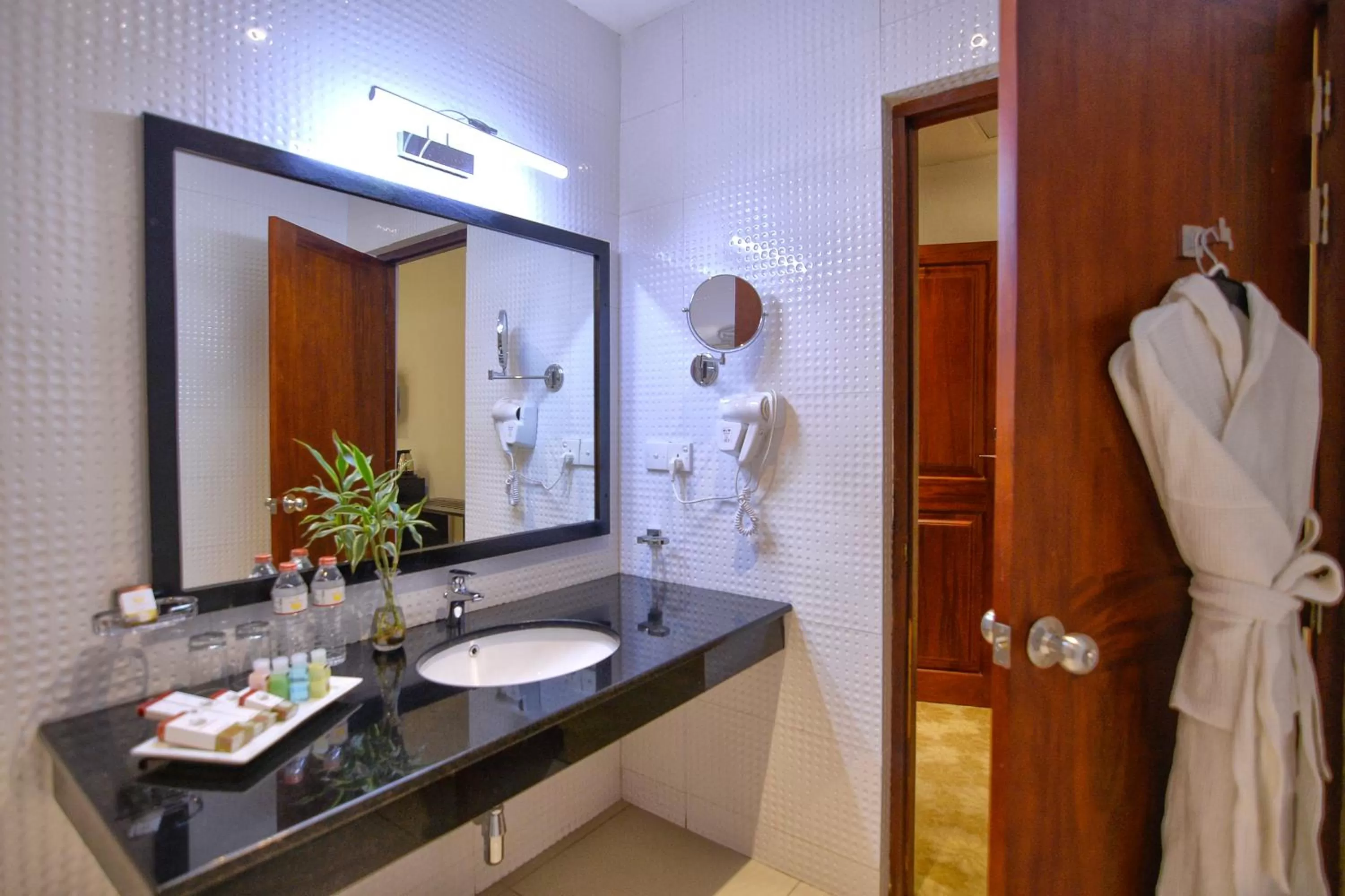 Bathroom in Royal Kandyan Hotel