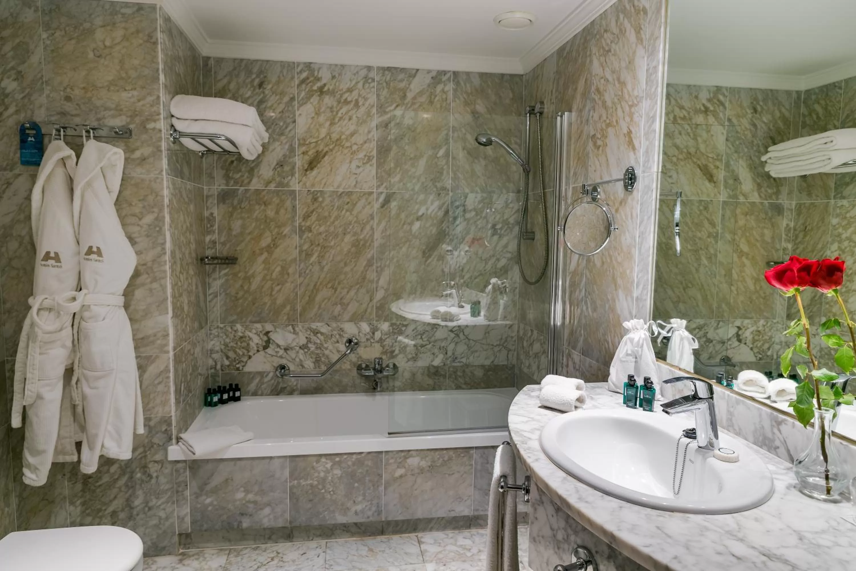 Classic Double or Twin Room with City / Interior View in Nixe Palace