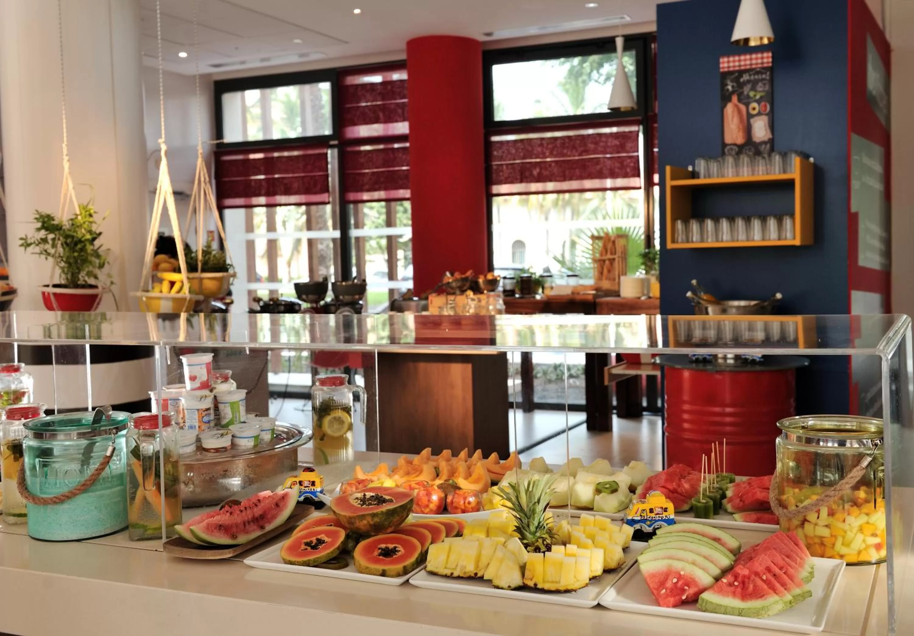 Restaurant/places to eat in Ibis Styles Dakar