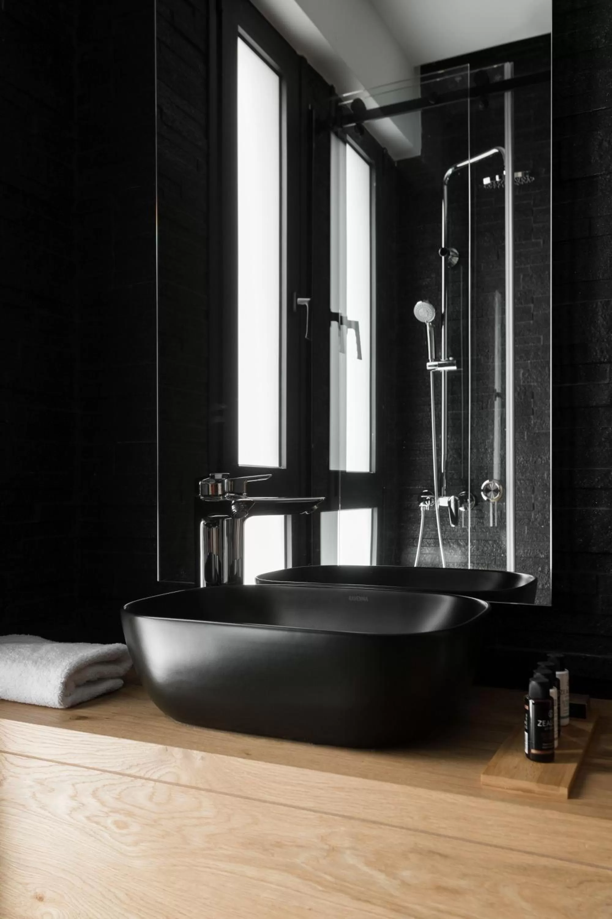 Bathroom in LUX&EASY Athens Downtown Apartments