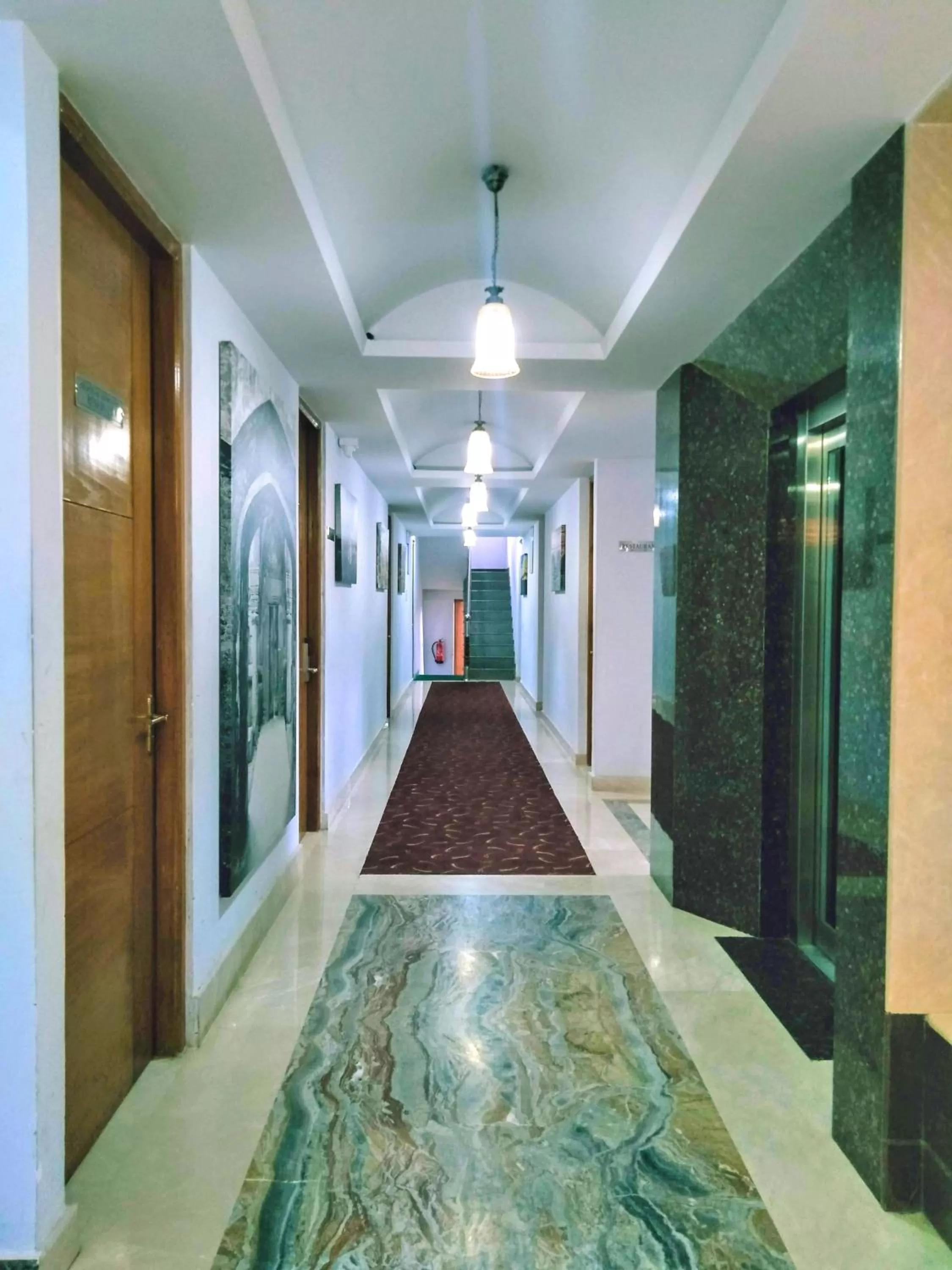 Property building in Hotel The Montreal