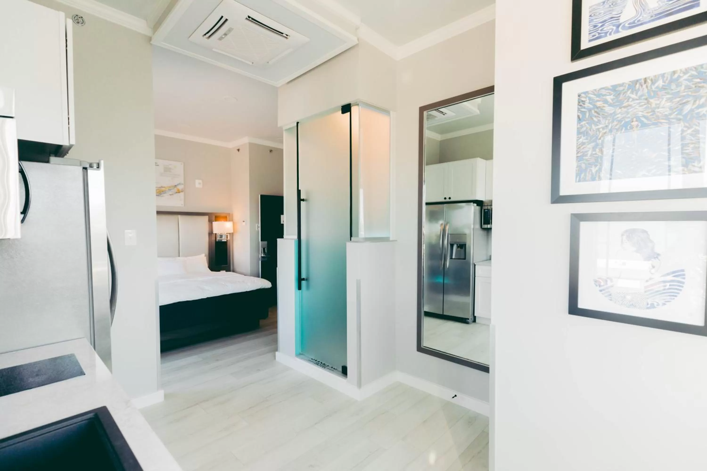 Bed in River Sirens Hotel-Contactless Check in Hotel