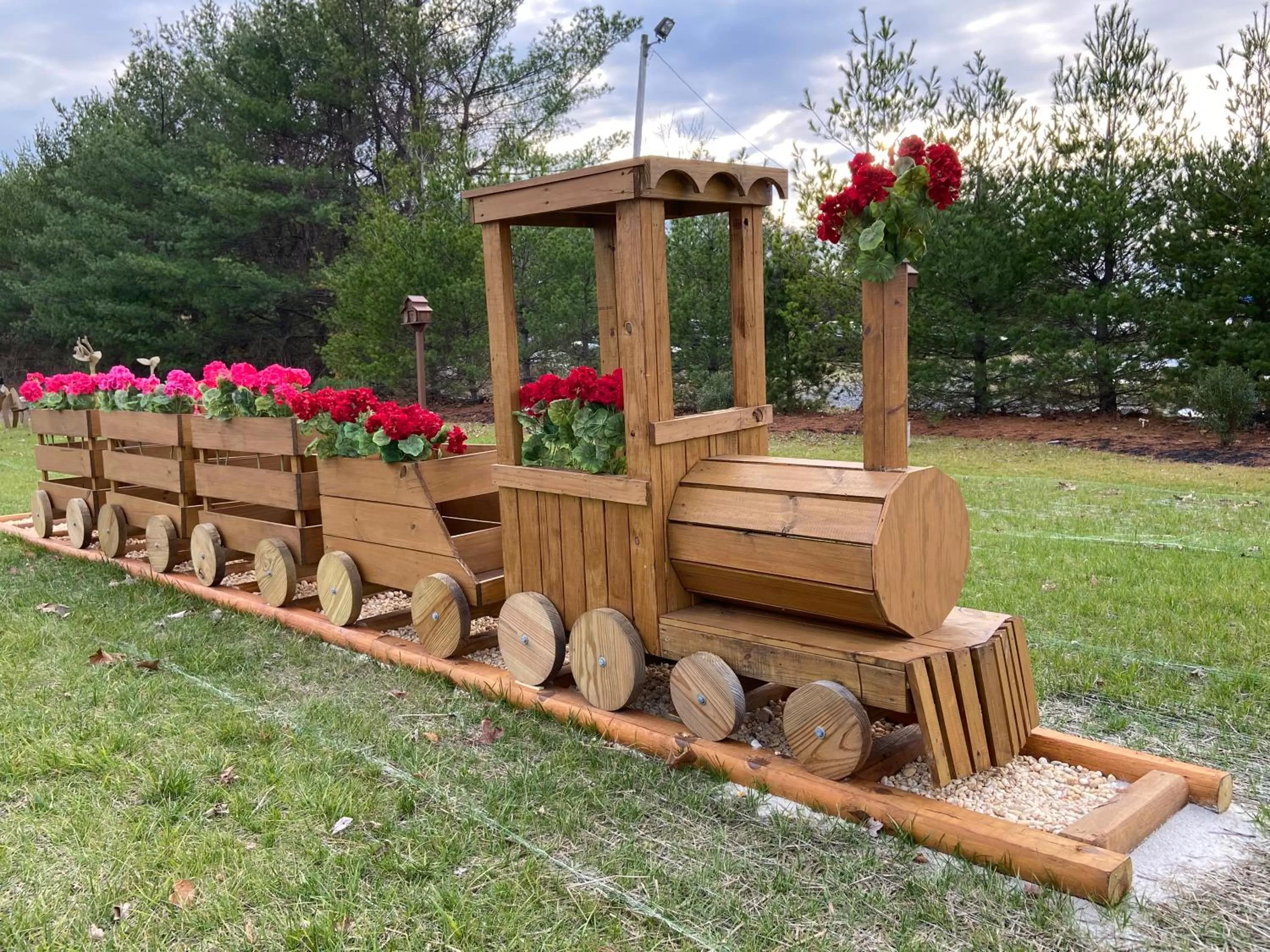 Decorative detail in Country Inn of Hazlet