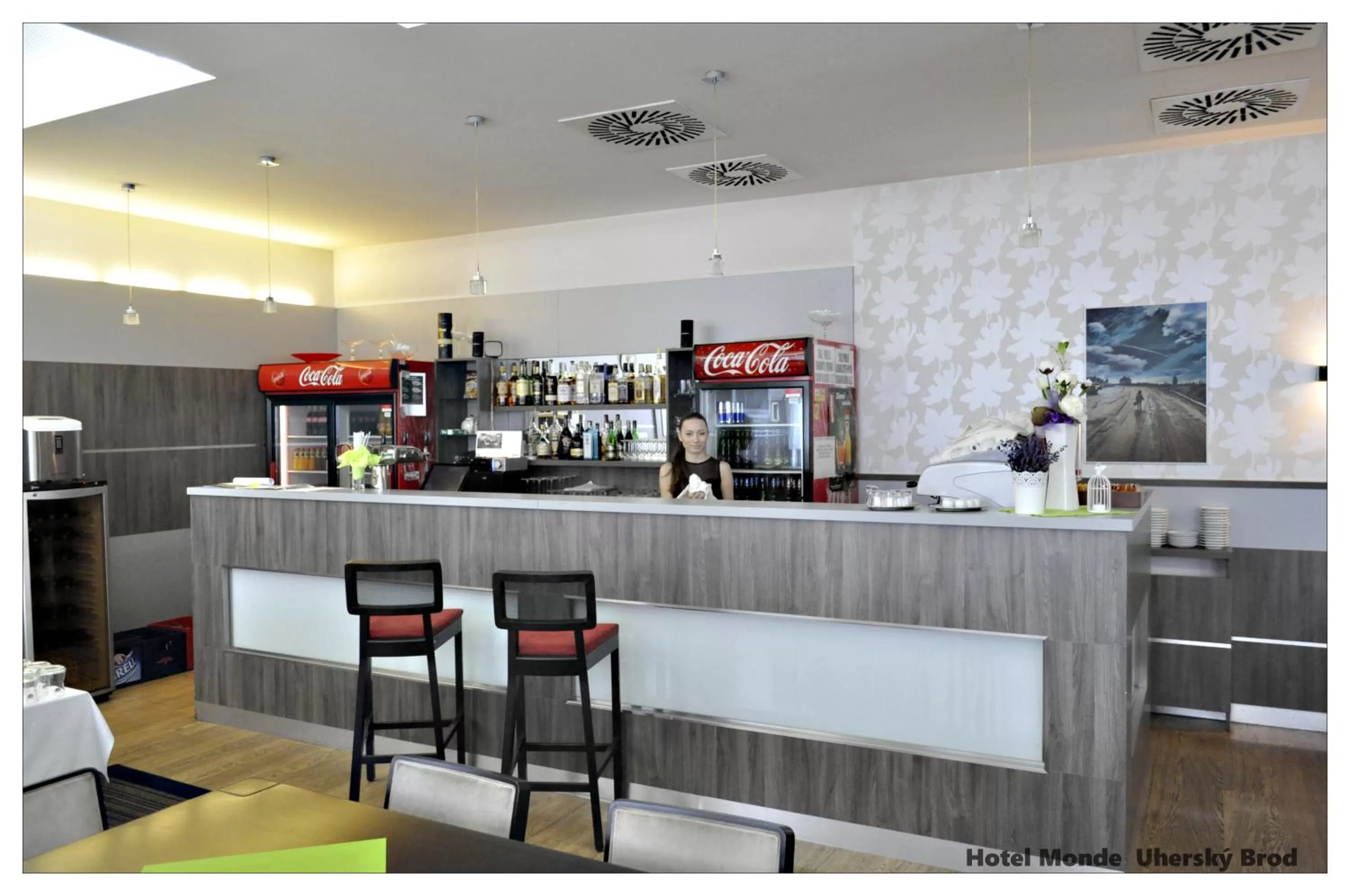 Restaurant/places to eat, Lounge/Bar in Hotel Monde