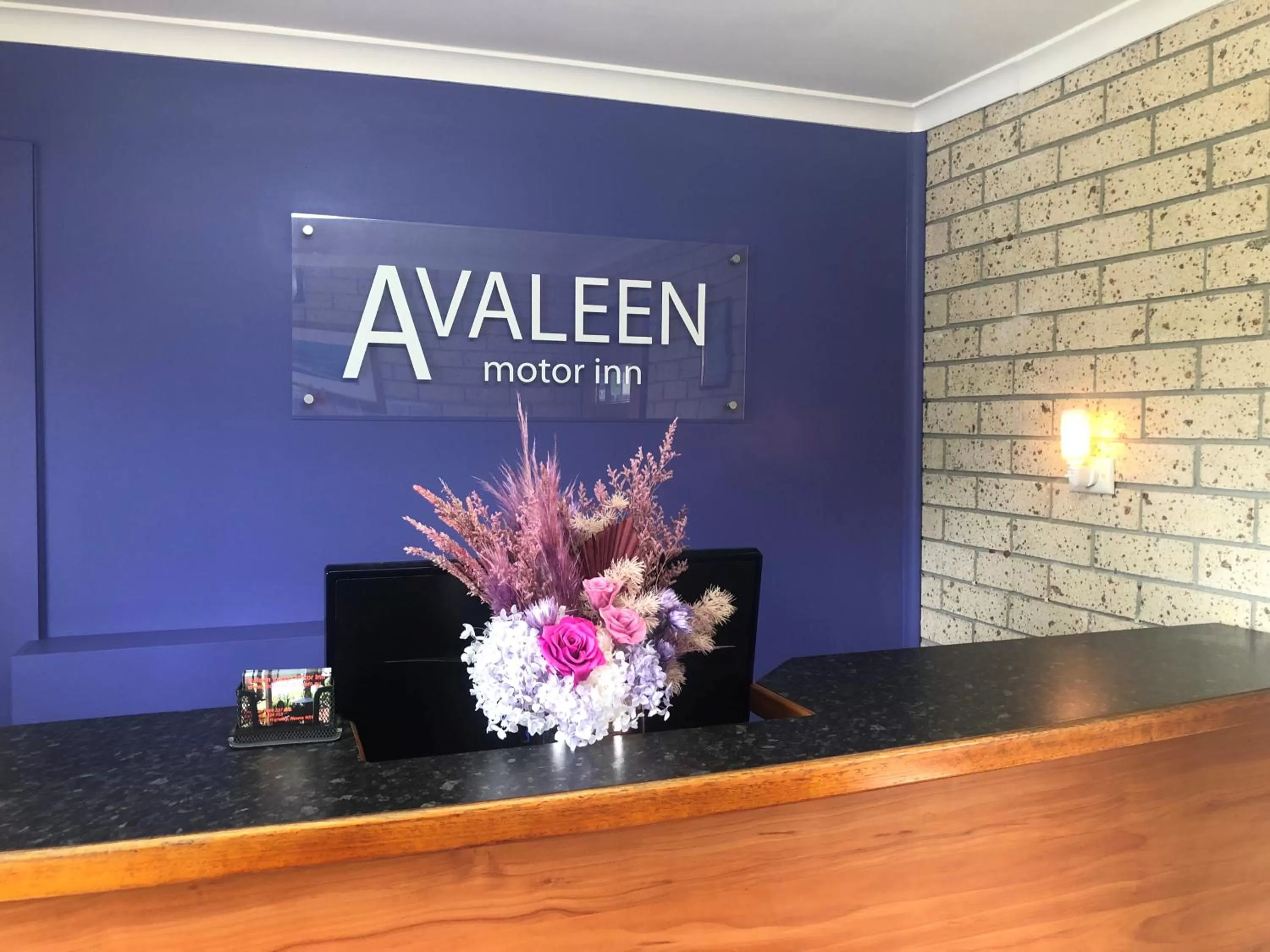 Avaleen Lodge Motor Inn