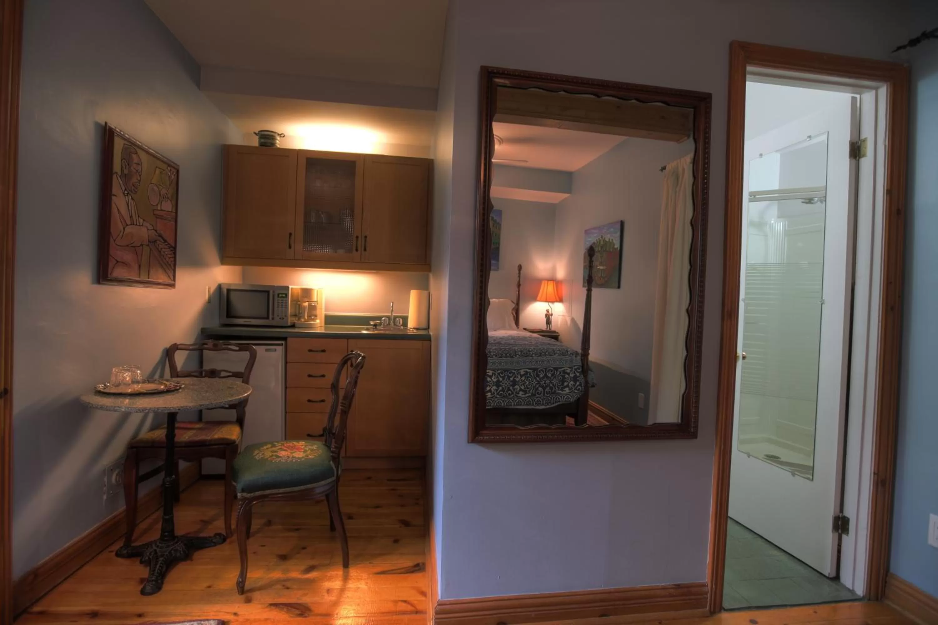 Kitchen or kitchenette in La Loggia Art B&B