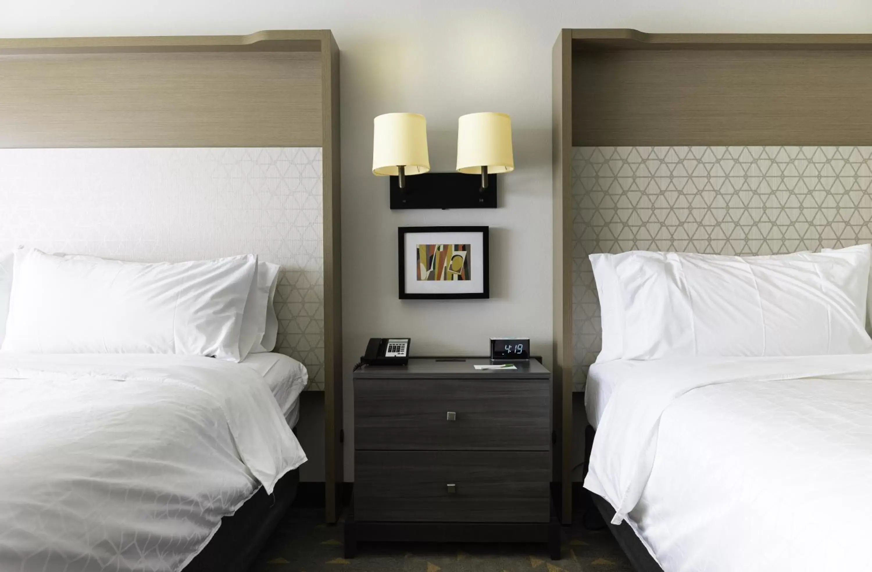 King Room with Two King Beds - Mobility Accessible Tub/Non-Smoking in Holiday Inn Glendale - Stadium & Ent Dist by IHG King Room with Two King Beds - Mobility Accessible Tub/Non-Smoking in Holiday Inn Glendale - Stadium & Ent Dist by IHG